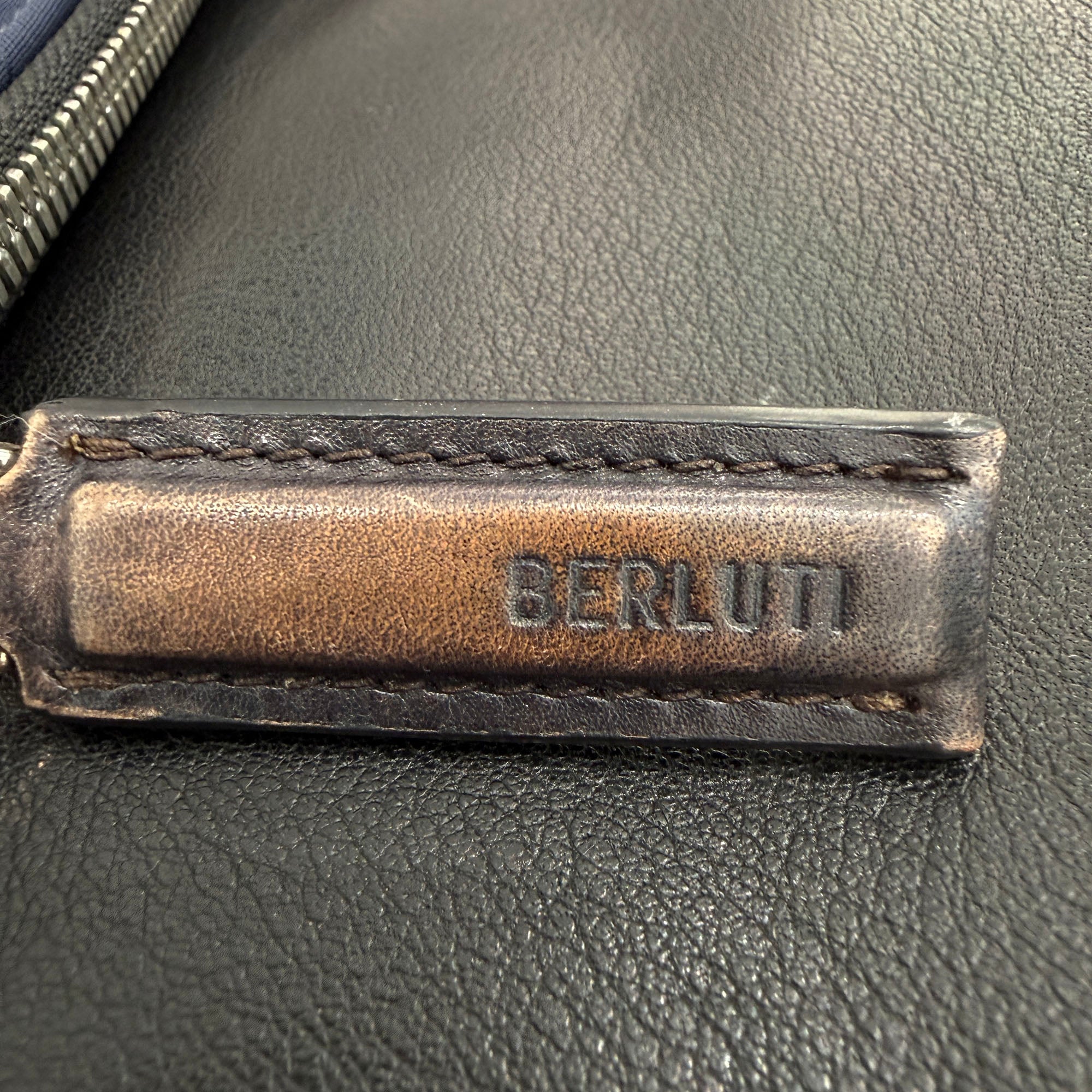 Berluti 2022SS Calligraphy "NINO GM" Leather Clutch Bag ベルルティ カリグラフィ "ニノ GM" レザー クラッチ バッグ