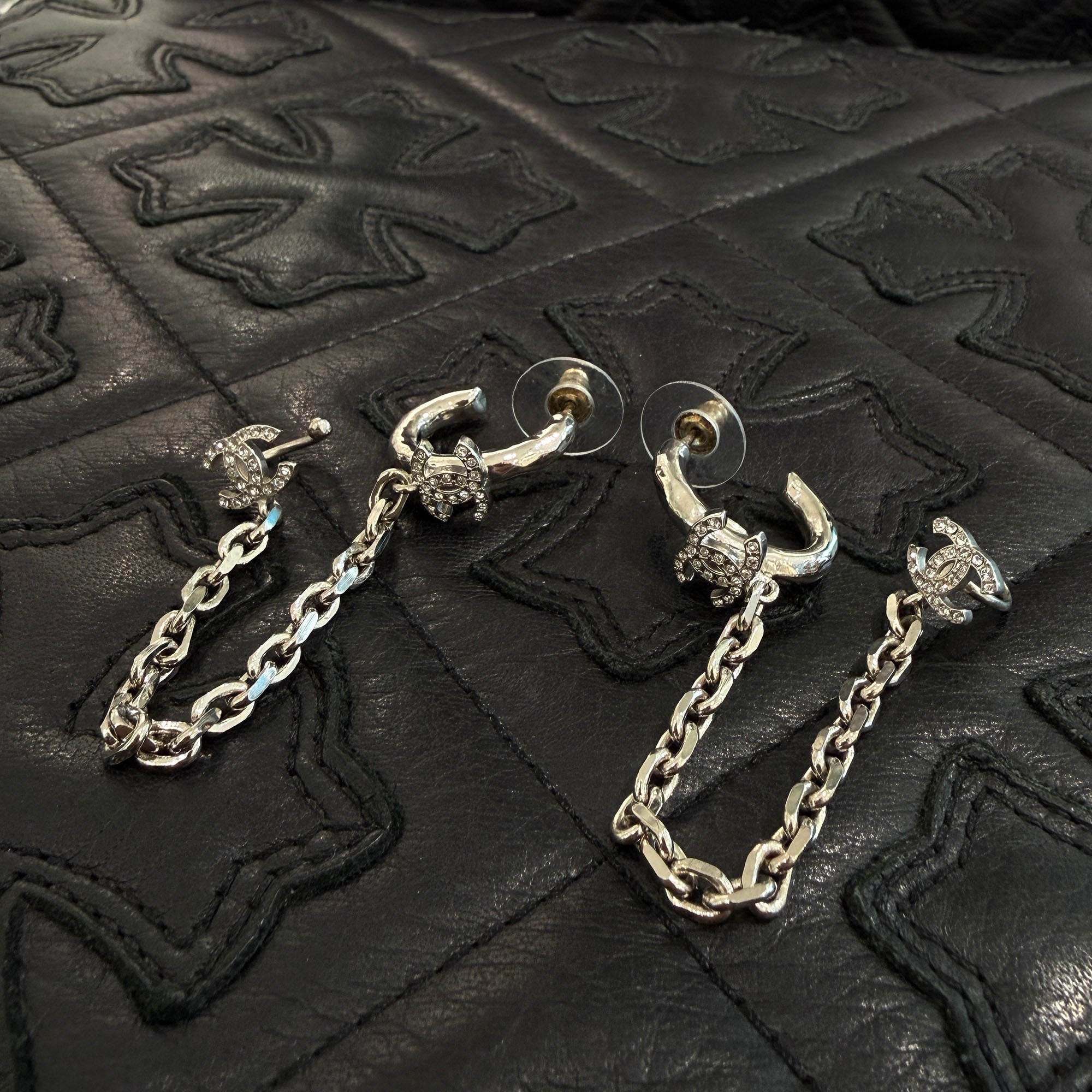 CHANEL A22A Double Coco Mark Chain Earrings and Ear Cuffs シャネル A22A ダブルココマーク チェーン ピアス＆イヤーカフ