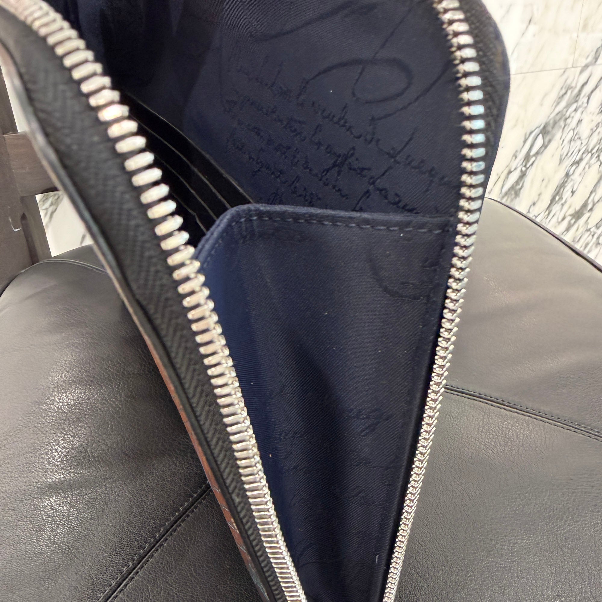 Berluti 2022SS Calligraphy "NINO GM" Leather Clutch Bag ベルルティ カリグラフィ "ニノ GM" レザー クラッチ バッグ