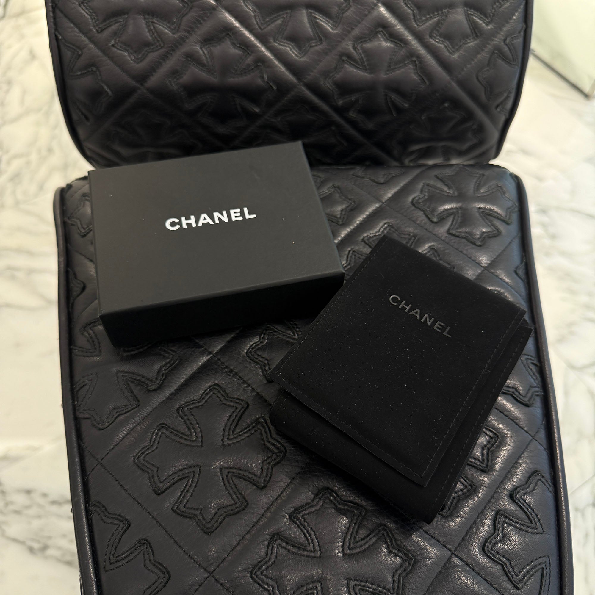 CHANEL A22A Double Coco Mark Chain Earrings and Ear Cuffs シャネル A22A ダブルココマーク チェーン ピアス＆イヤーカフ