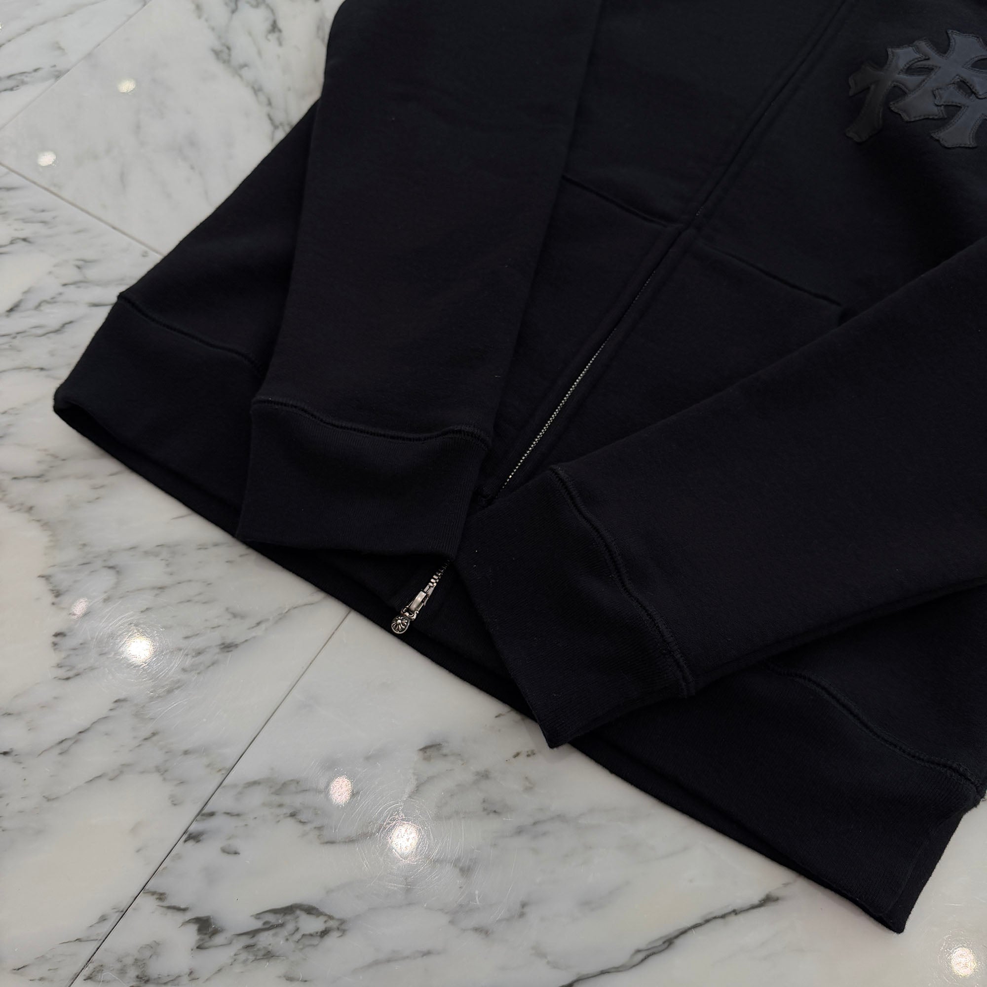 CHROME HEARTS Y NOT Cemetery Cross Leather Patch Zip Up Hoodie Size M クロムハーツ ワイノット セメタリークロスレザーパッチ ジップアップ フーディー サイズM