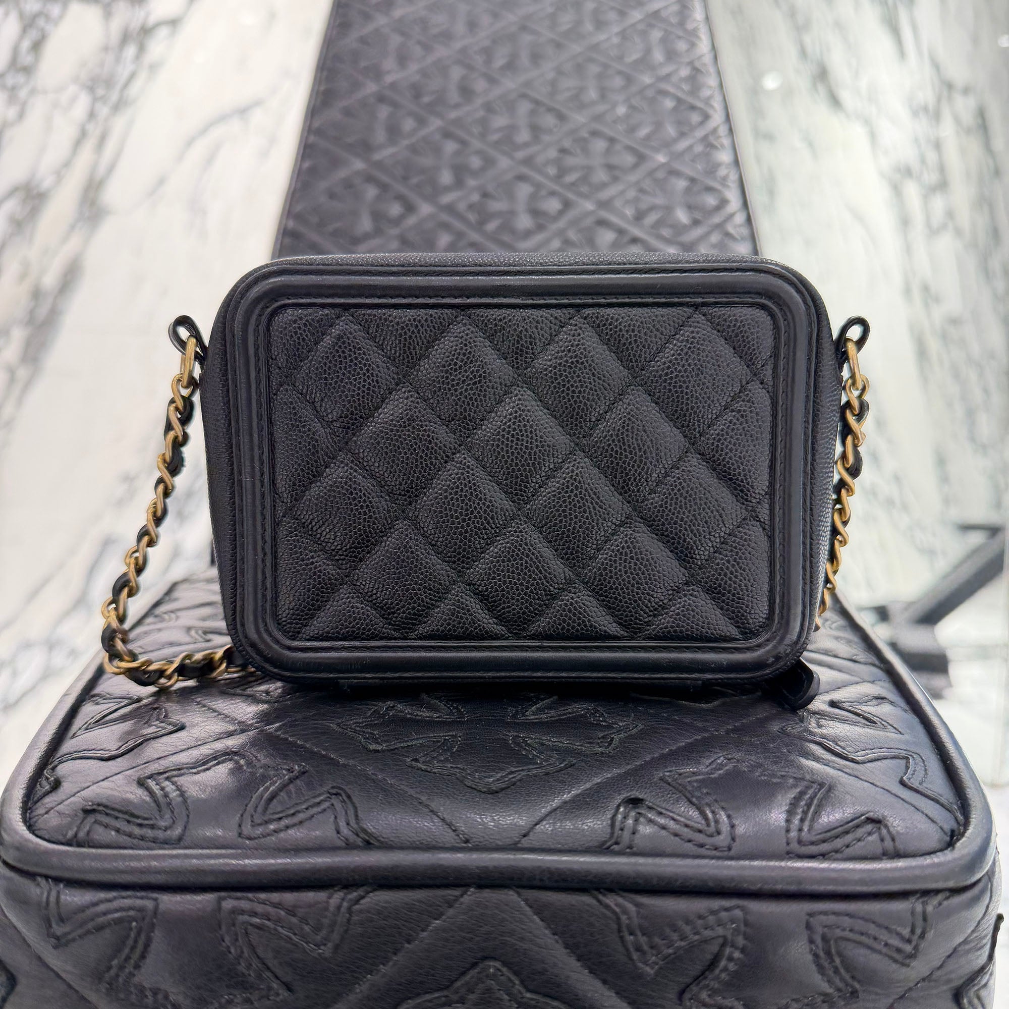 CHANEL CC Filigree Matelassé Chain Shoulder Vanity Bag A84452 シャネル CCフィリグリー マトラッセ チェーンショルダー バニティバッグ