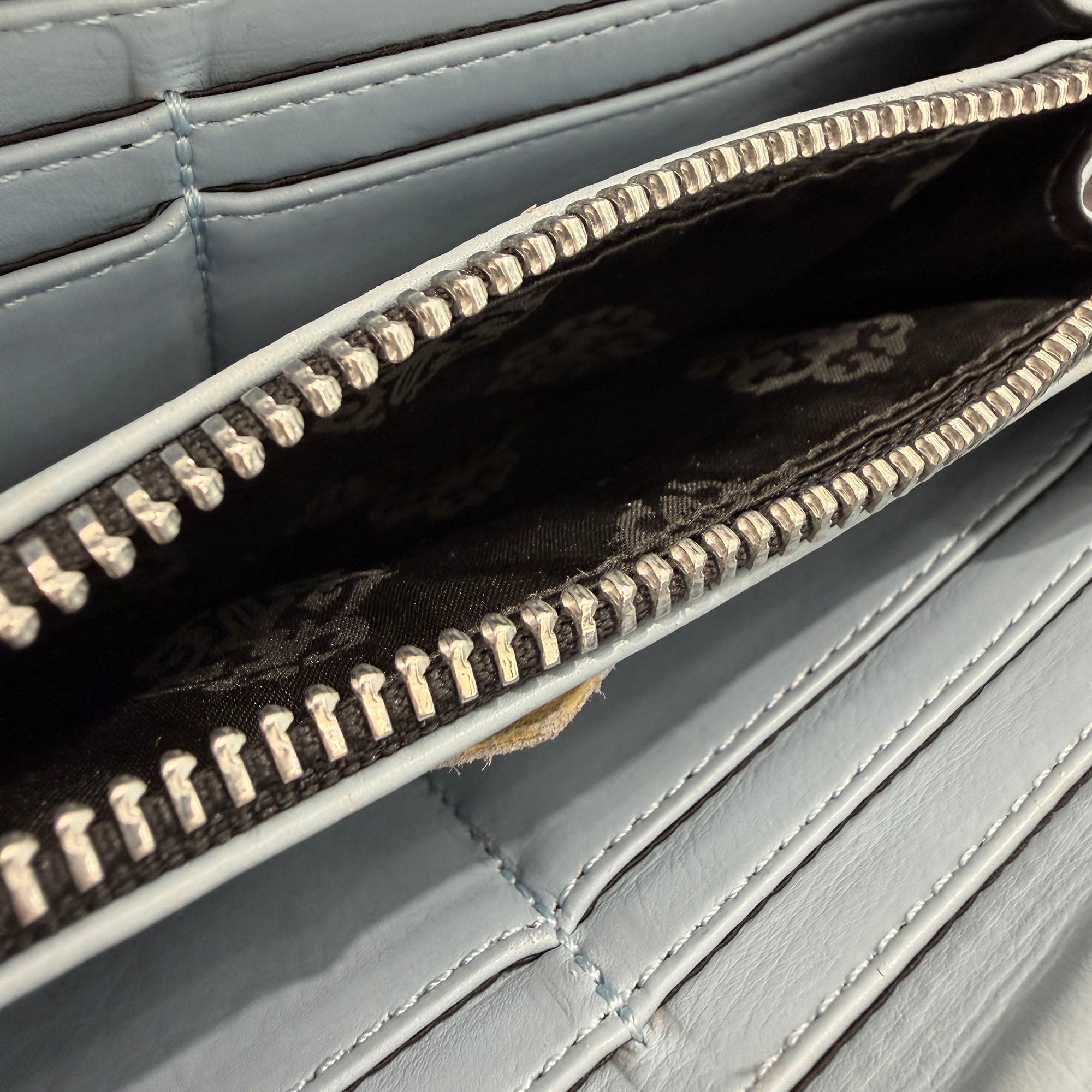 CHROME HEARTS Filigree Plus Leather Patch Round Zip Wallet クロムハーツ フィリグリープラス レザーパッチ ウォレット