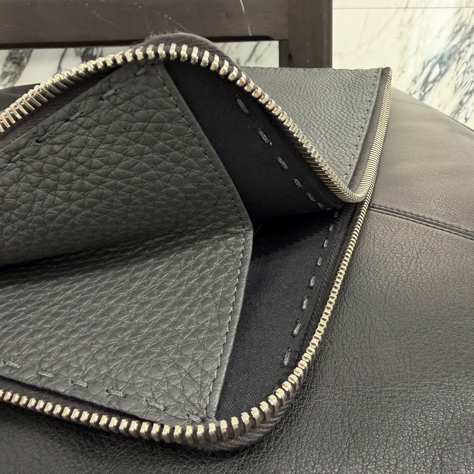 FENDI Selleria Clutch Leather Bag 7M0225 07N フェンディ セレリア クラッチ レザーバッグ