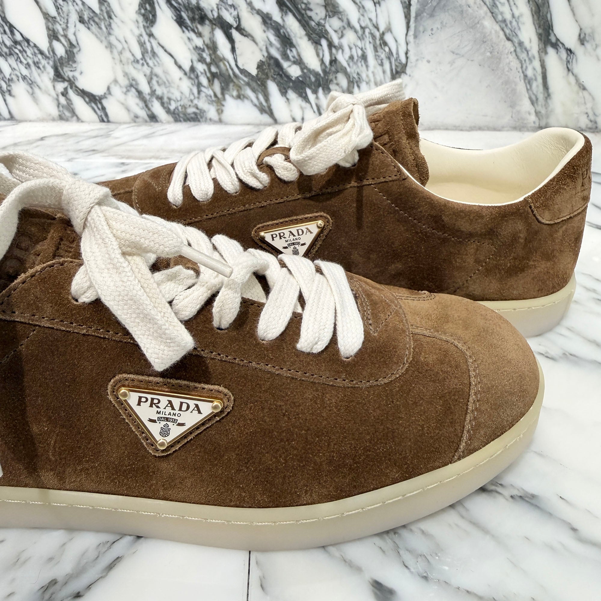 PRADA 2025AW "LANE" Triangle Logo Plate Suede Lace Up Sneakers 2EE394 Size 7.5 (約26.5cm) プラダ "レーン" トライアングルロゴプレート スエード レースアップスニーカー サイズ7.5 (約26.5cm)