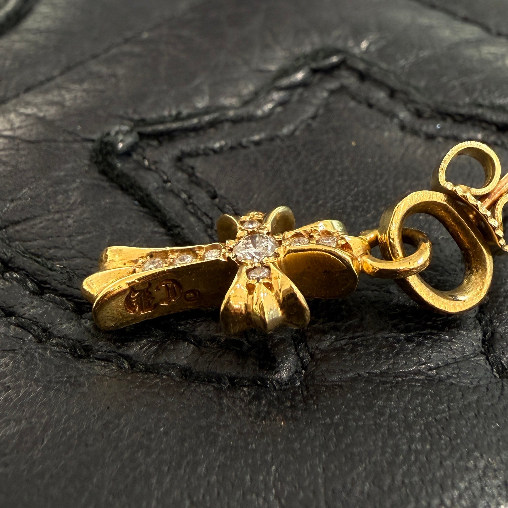 CHROME HEARTS 22K BABY FAT CROSS Earring Pave Diamond クロムハーツ 22K ベイビーファットクロス ピアス パヴェダイヤモンド