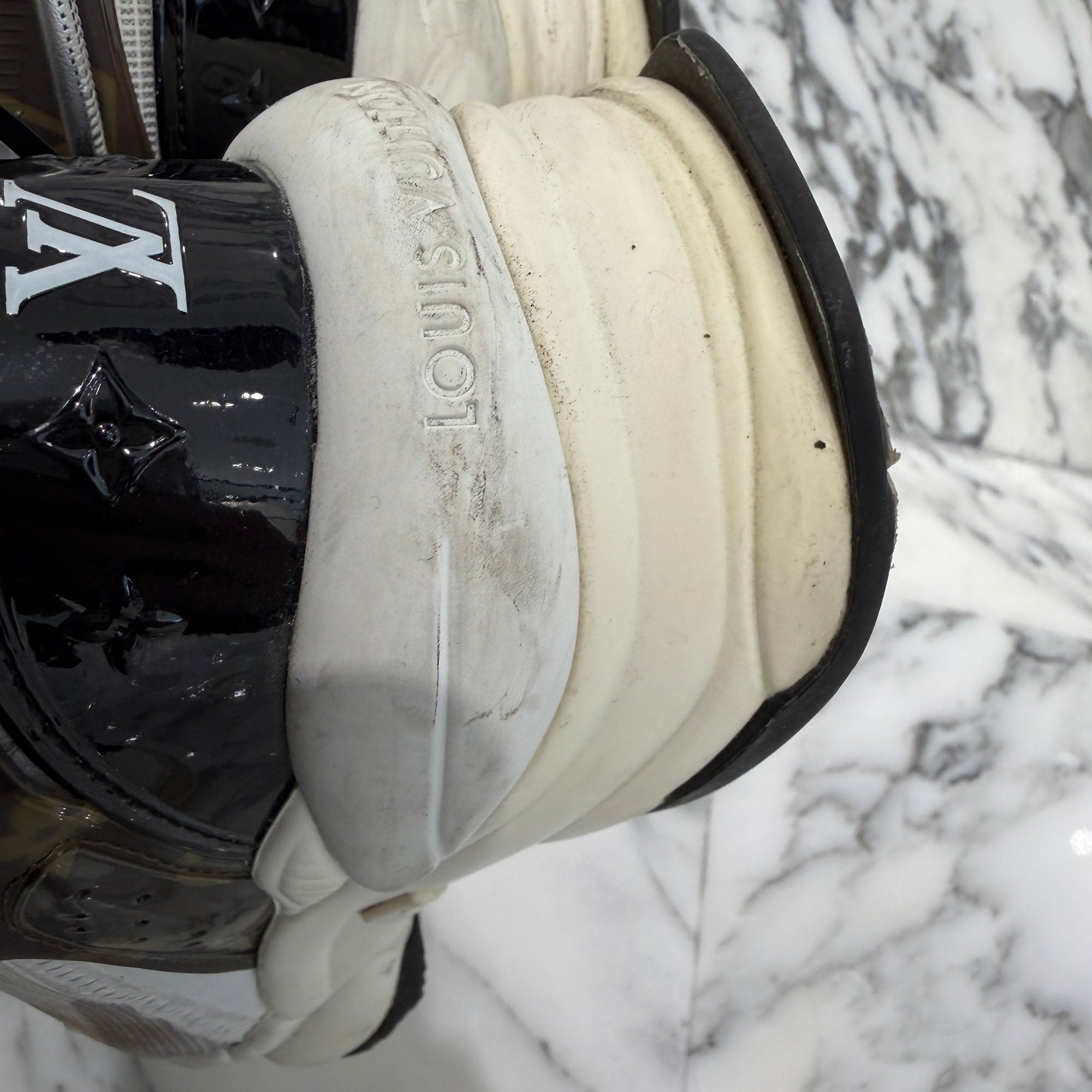 LOUIS VUITTON 2022AW LV Run 55 Line Leather × Fabric Sneakers Size 42(約26.5cm〜27.0cm程度) ルイヴィトン LVラン55ライン レザー×ファブリック スニーカー サイズ42(約26.5cm〜27.0cm程度)