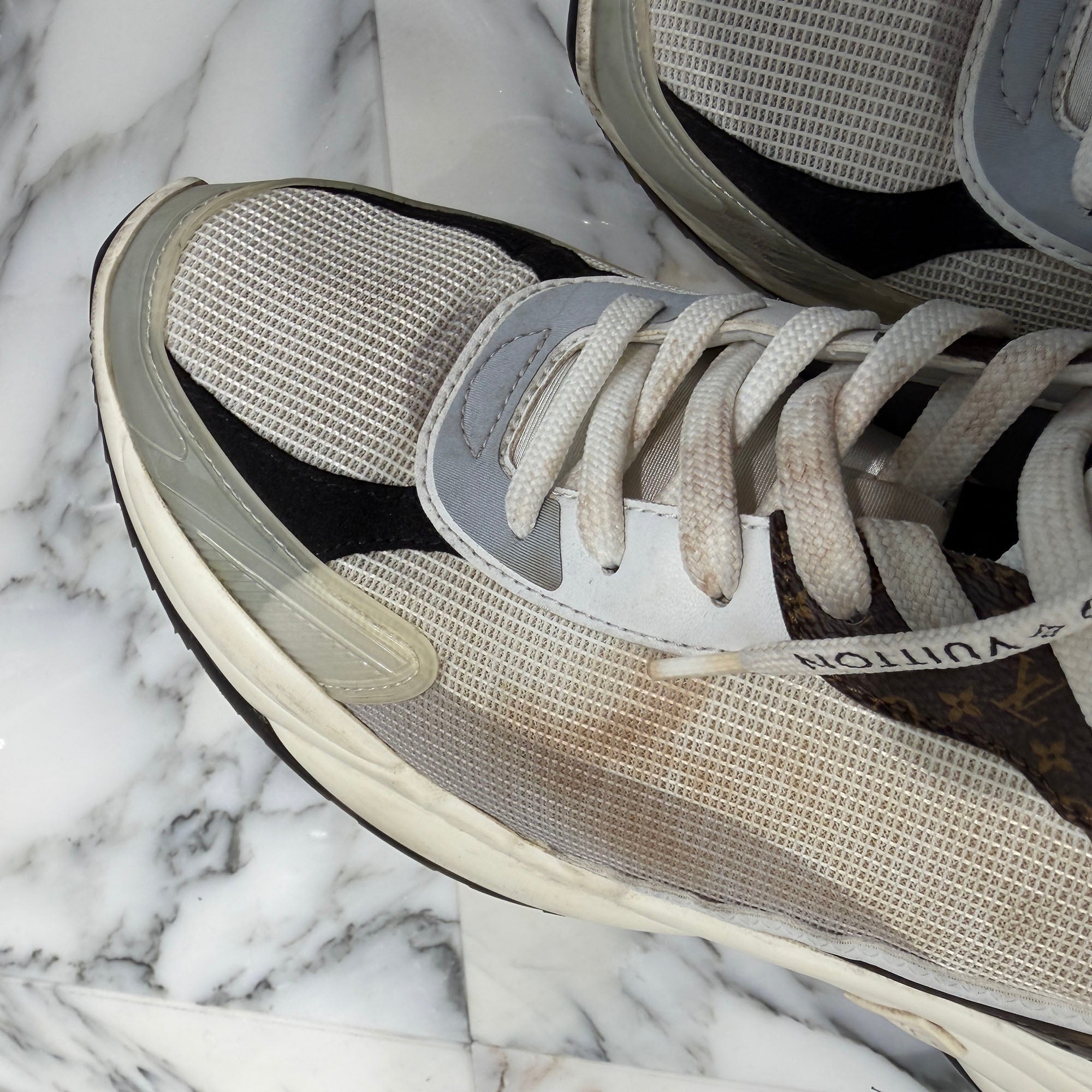 LOUIS VUITTON 2022AW LV Run 55 Line Leather × Fabric Sneakers Size 42(約26.5cm〜27.0cm程度) ルイヴィトン LVラン55ライン レザー×ファブリック スニーカー サイズ42(約26.5cm〜27.0cm程度)