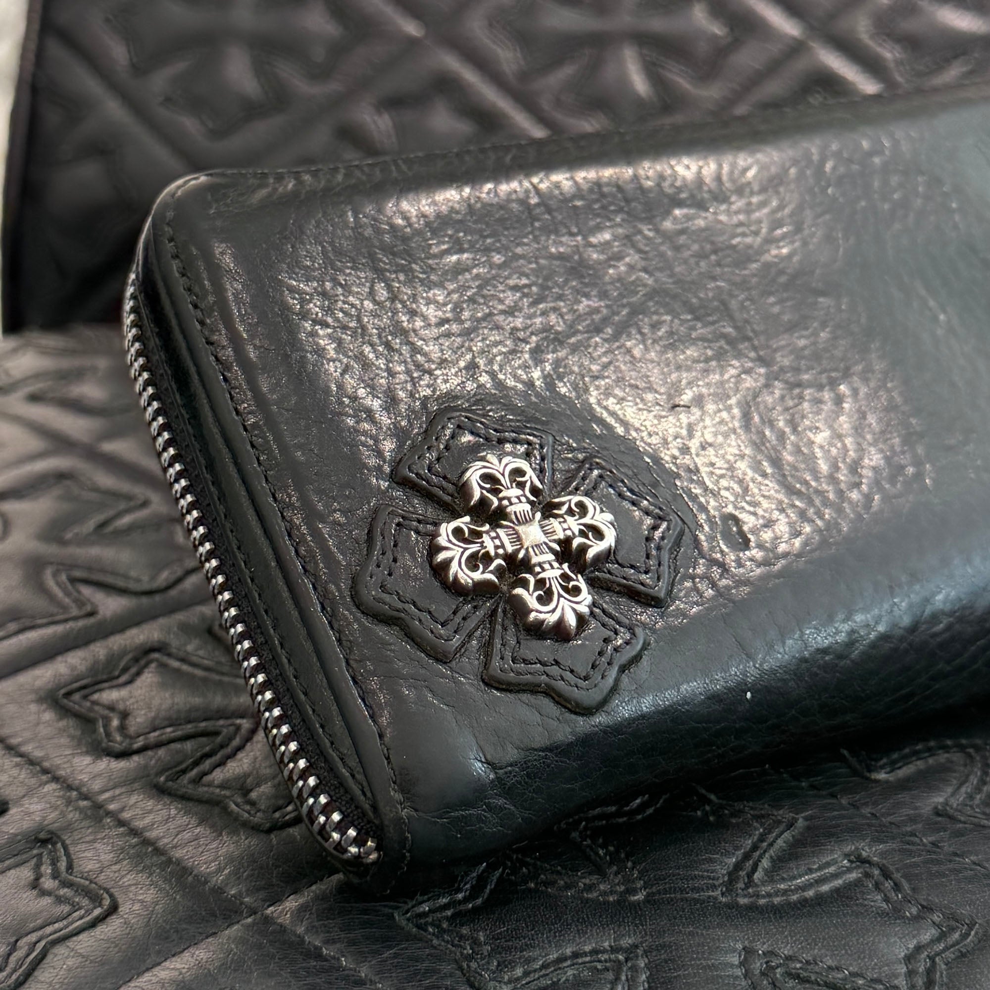 CHROME HEARTS Filigree Plus Leather Patch Round Zip Wallet クロムハーツ フィリグリープラス レザーパッチ ウォレット