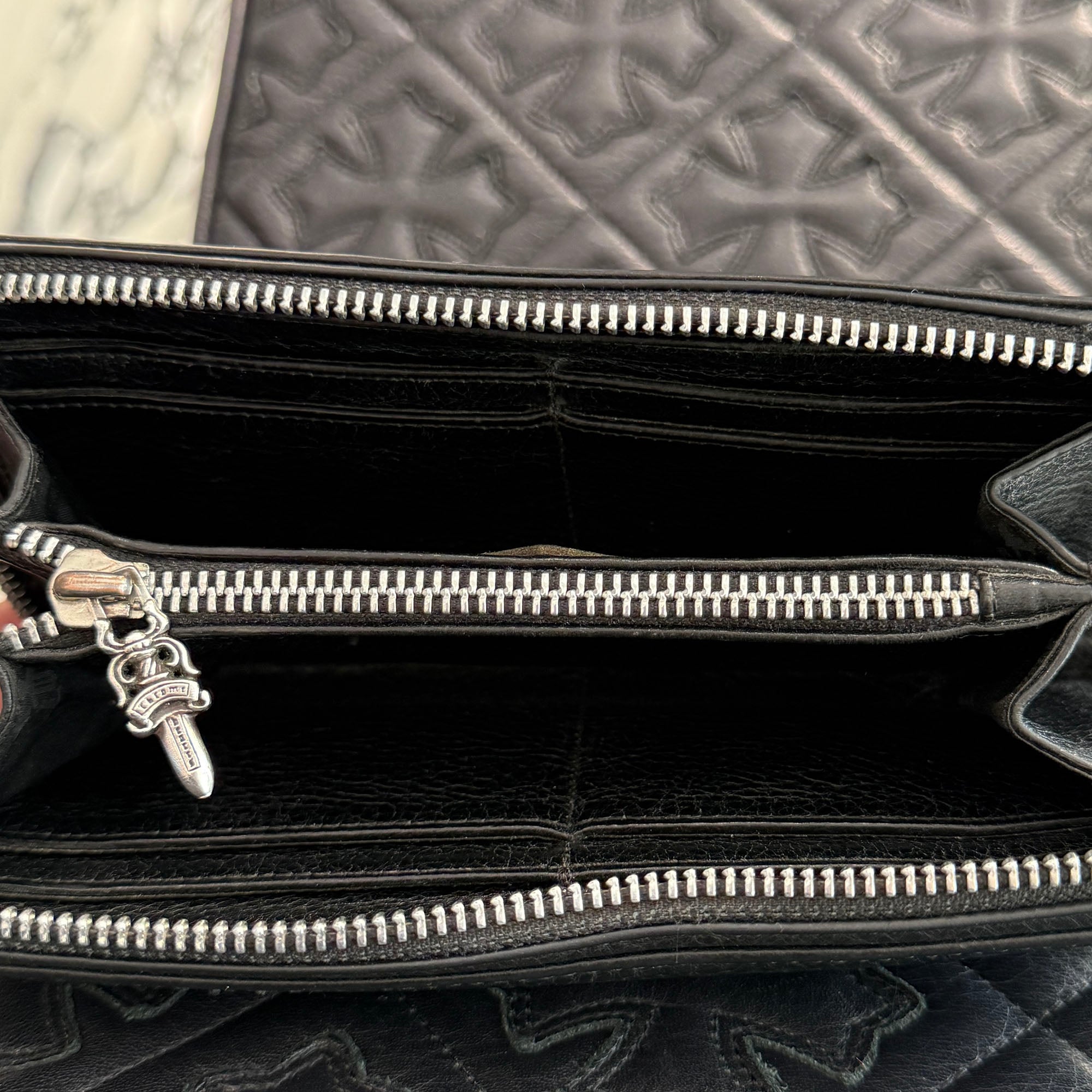 CHROME HEARTS Filigree Plus Leather Patch Round Zip Wallet クロムハーツ フィリグリープラス レザーパッチ ウォレット