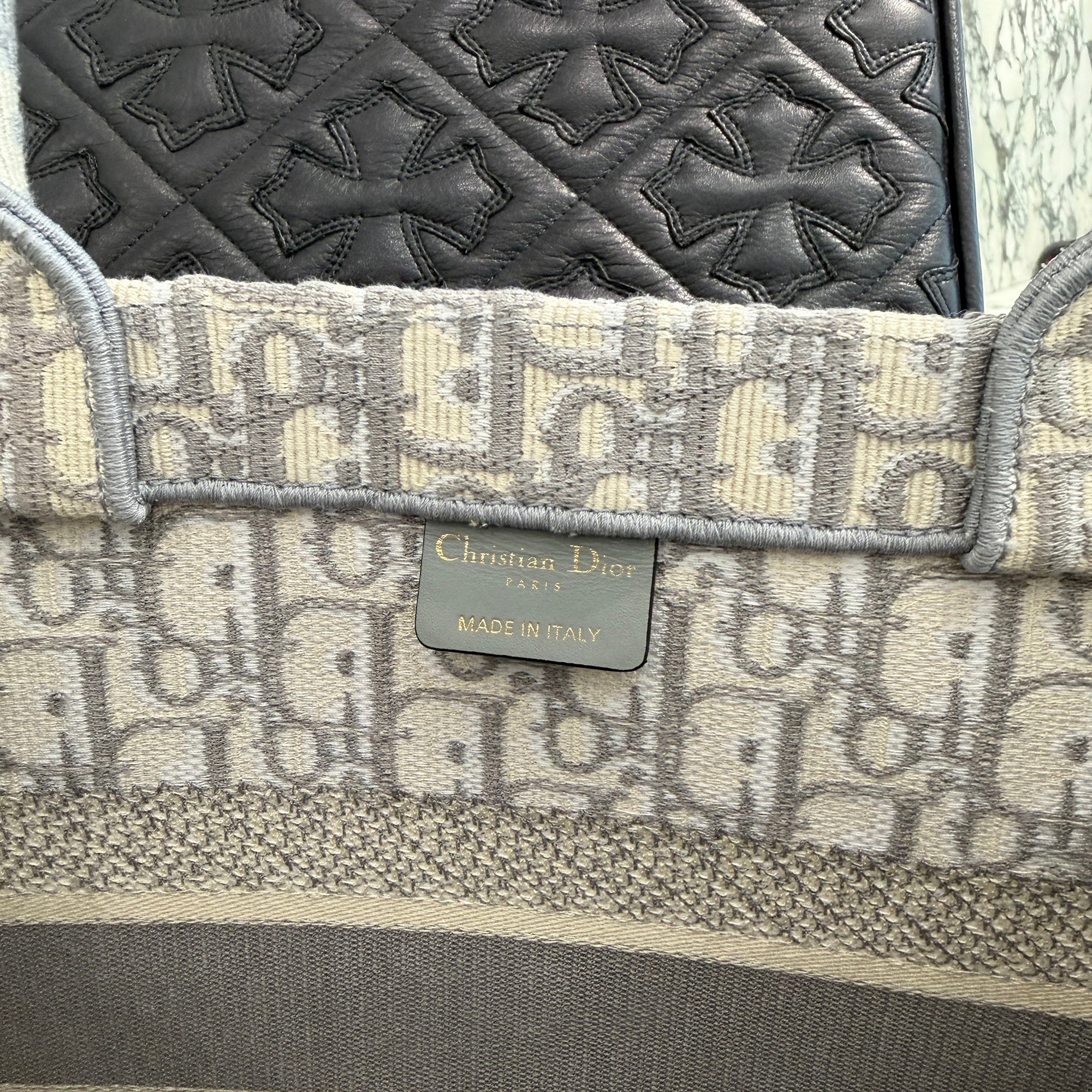 DIOR Oblique Book Tote Bag Medium ディオール オブリーク柄 ブックトートバッグ ミディアム