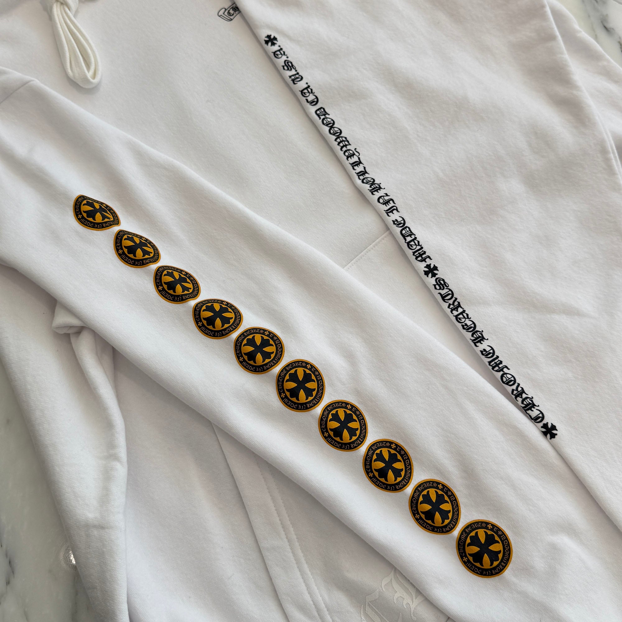 CHROME HEARTS CH Plus Yellow Cross Logo Pullover Hoodie Size XL クロムハーツ CHプラス イエロークロス ロゴ プルオーバーフーディー サイズXL