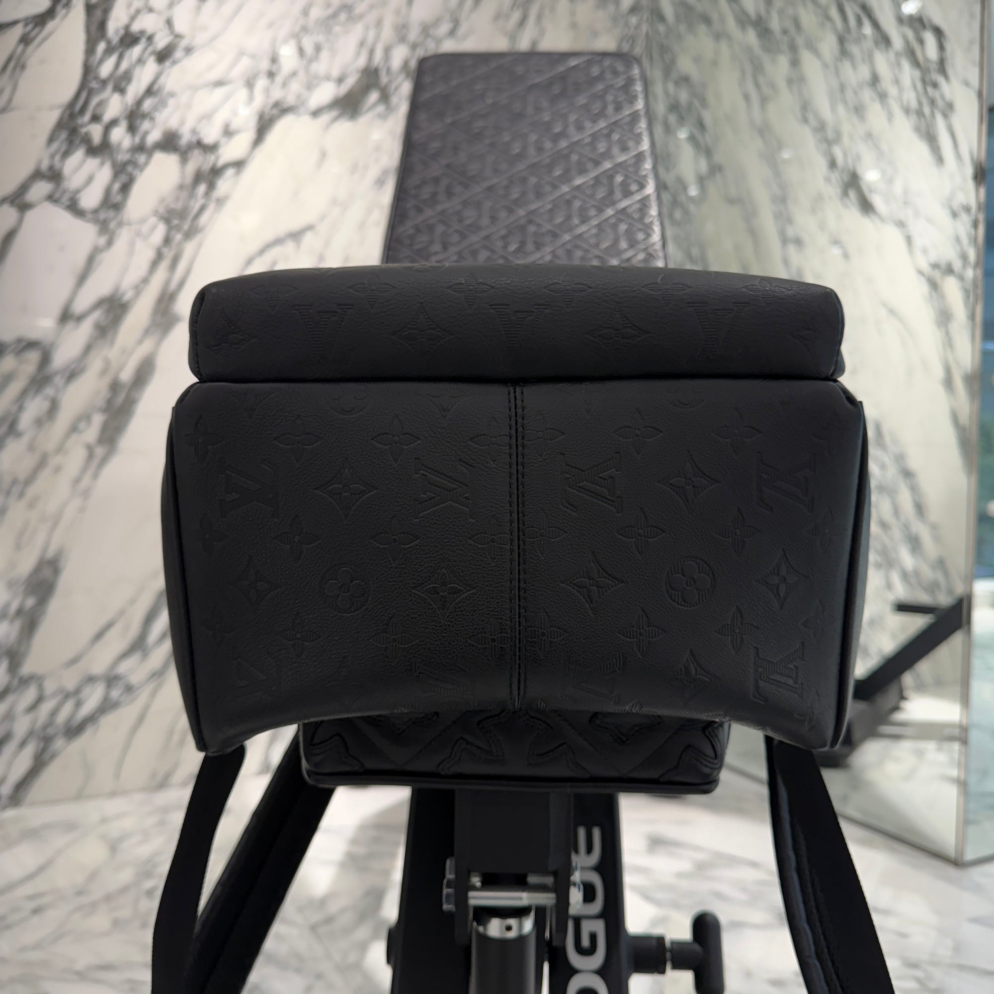 LOUIS VUITTON Discovery Backpack PM " Monogram Shadow " M46553 ルイヴィトン ディスカバリー・バックパック PM "モノグラム・シャドウ"