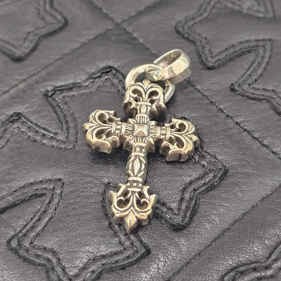 CHROME HEARTS Filigree CH Cross XS Pendant Top With Bail クロムハーツ フィリグリー CHクロス XS ペンダントトップ ウィズ ベイル