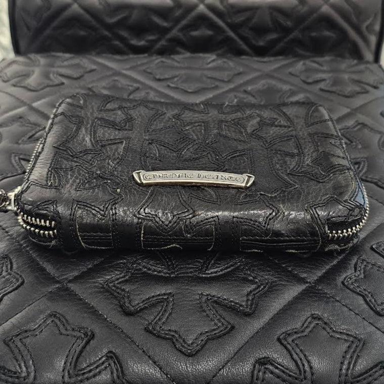 CHROME HEARTS BANK ROBBER Cemetery Cross Leather Patch Round Zip Leather Wallet クロムハーツ バンクローバー セメタリークロス レザーパッチ ラウンドジップ レザーウォレット