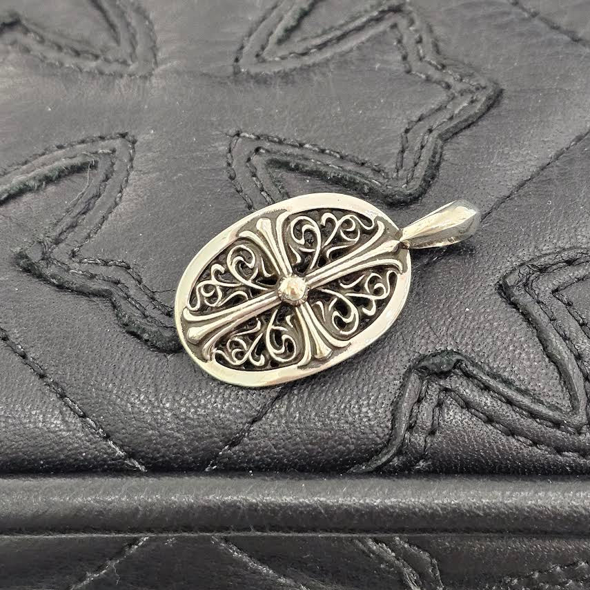CHROME HEARTS Classic Oval Cross Pendent Top クロムハ―ツ クラシックオーバル クロス ペンダントトップ