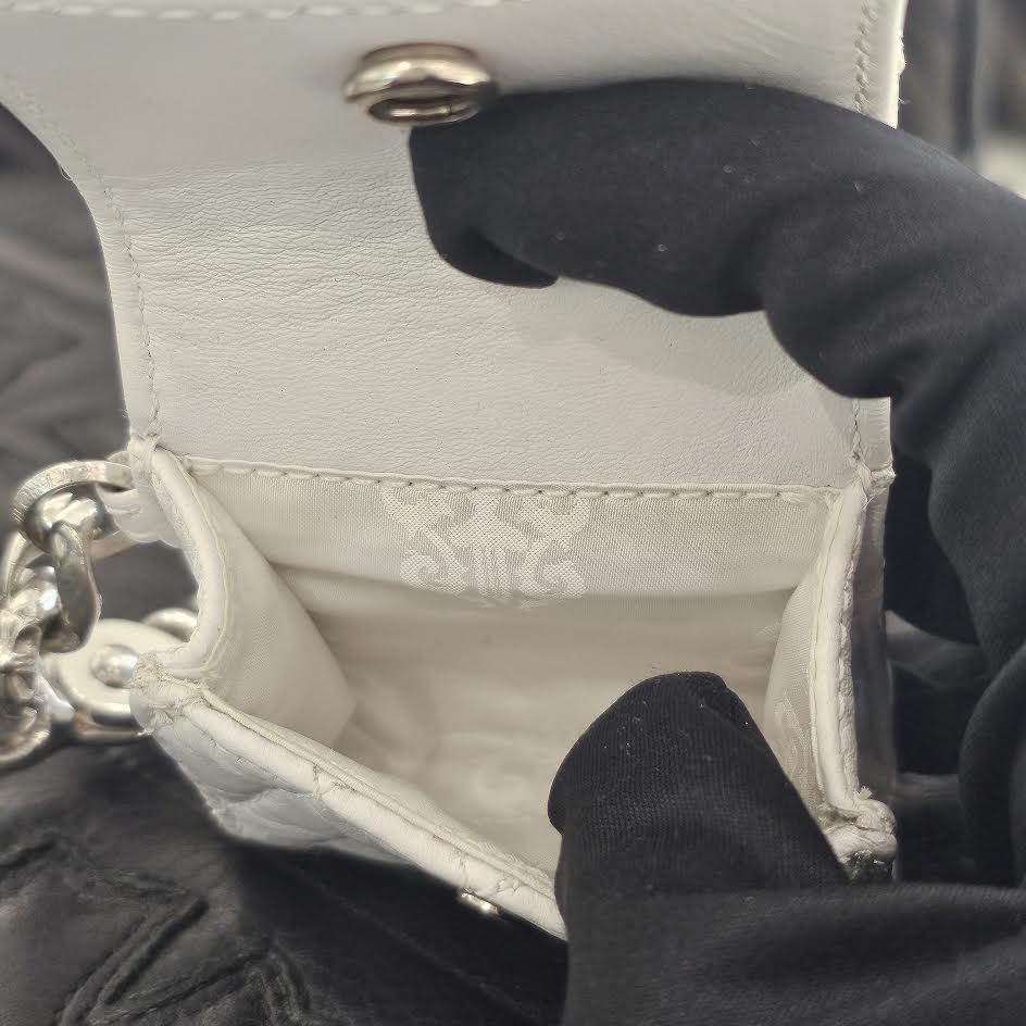 CHROME HEARTS Silver Cross AirPods Leather Case クロムハーツ シルバークロス エアポッズ レザーケース