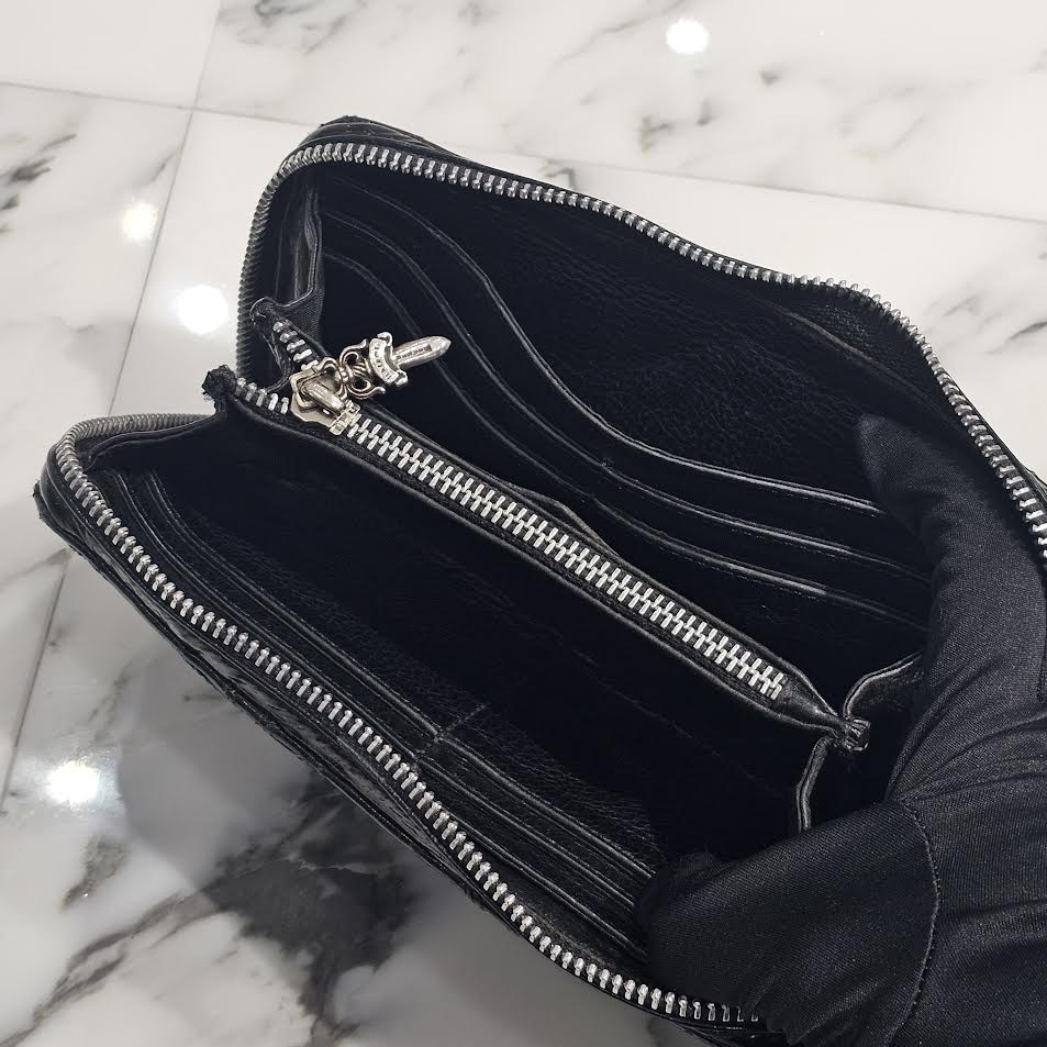 CHROME HEARTS Cemetery Cross Leather Patch Quilting Patent Leather Wallet クロムハーツ セメタリークロス レザーパッチ キルティング パテントレザー ウォレット