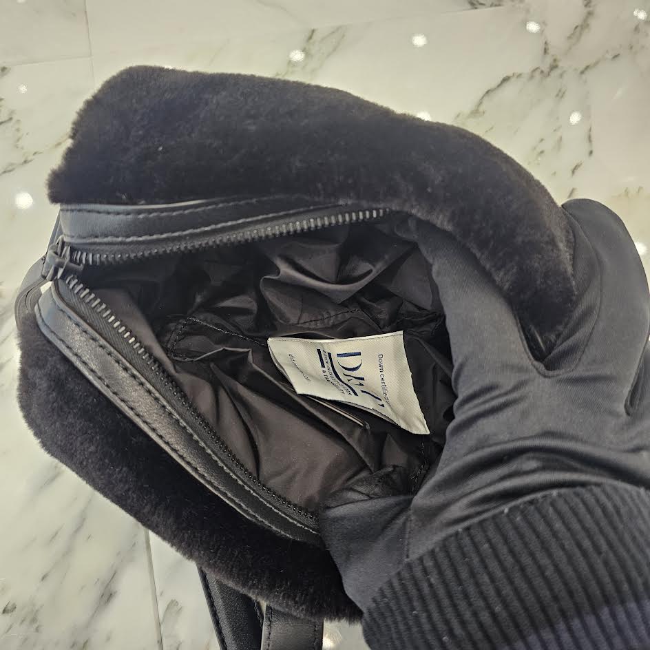 MONCLER 2024AW KEONI Leather Boa Cross Body Bag 5L00004 M3748 999 モンクレール ケオニ レザー ボア クロスボディバッグ