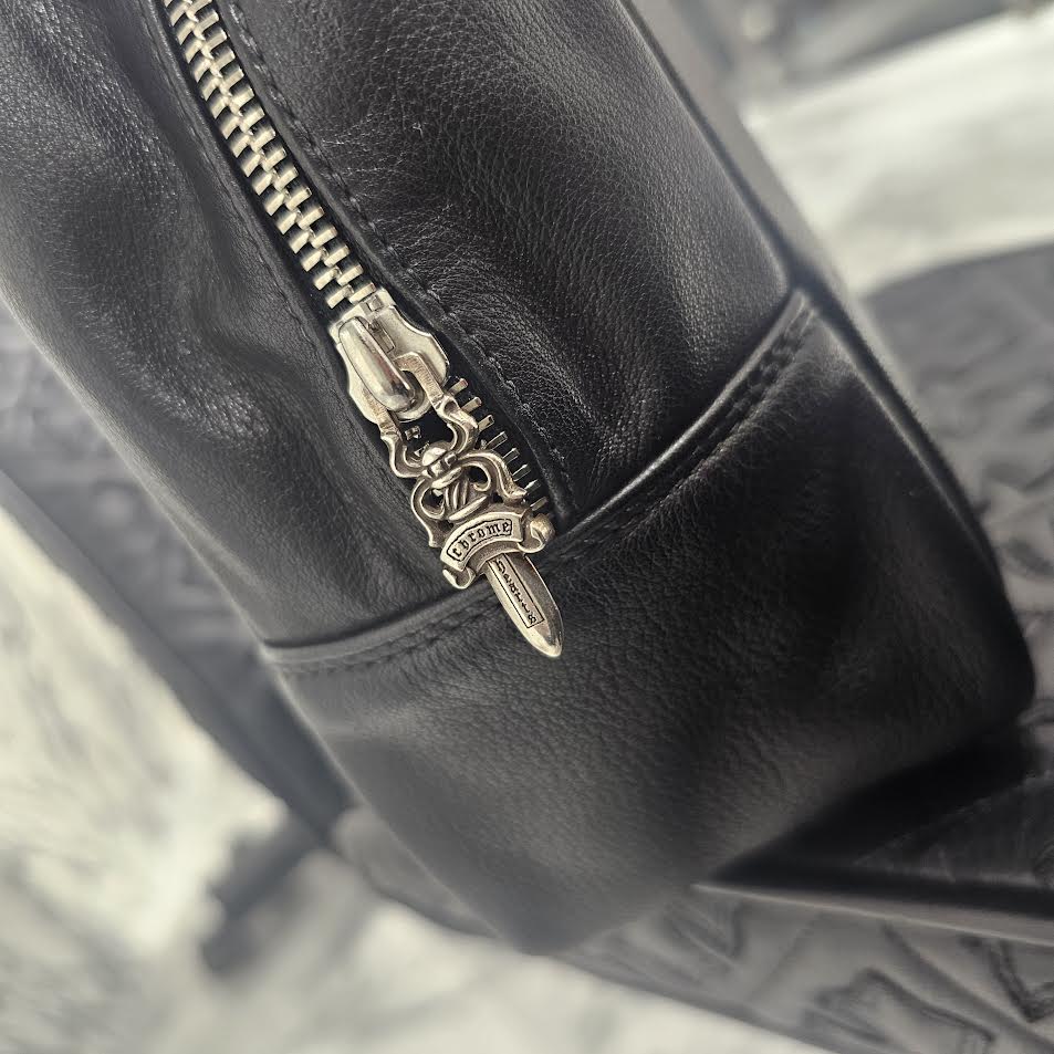 CHROME HEARTS Cemetery Cross Patch Leather Poach Bag クロムハ―ツ セメタリークロスパッチ レザーポーチバッグ