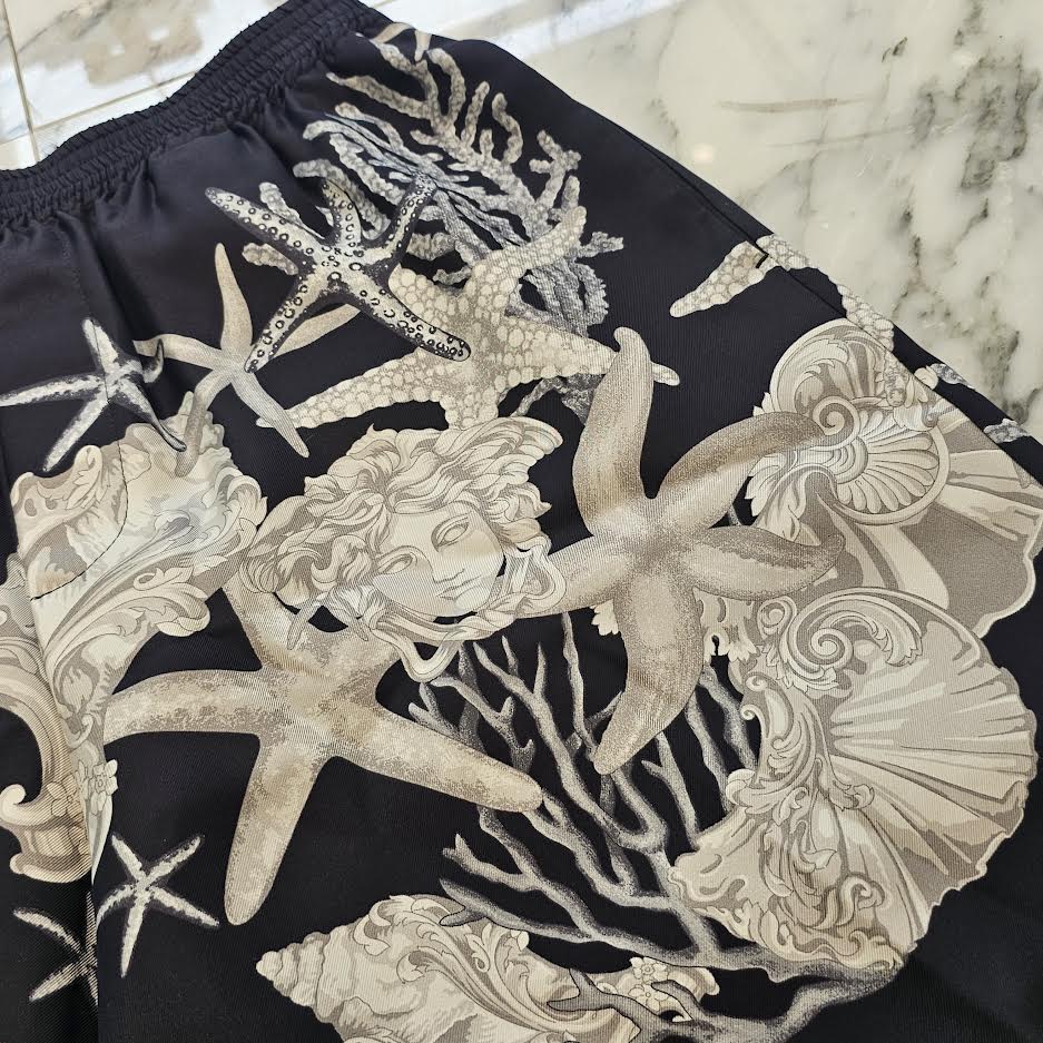 VERSACE 2024SS Baroque Printed Silk Set Up Shirt & Shorts 1003926/1A11093 1002476/1A11093 Size 46 ヴェルサーチェ バロック プリント シルク シャツ&ショーツ サイズ46