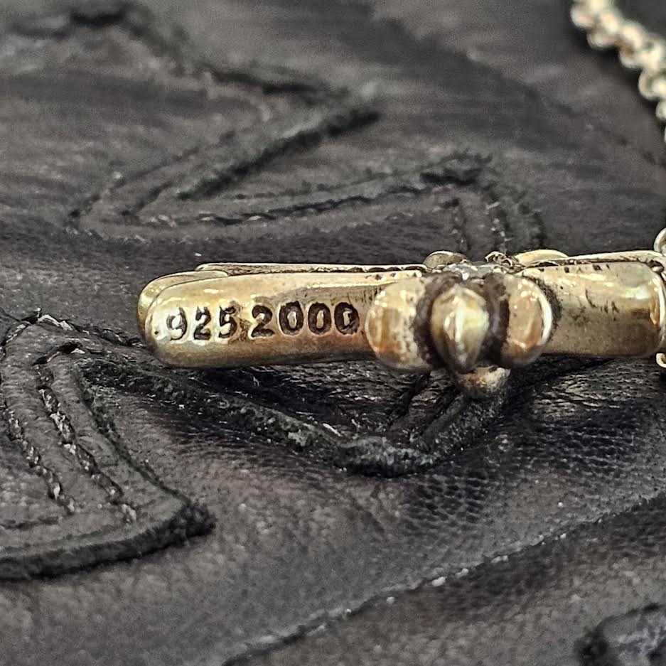 CHROME HEARTS Tiny Fat Cross Pave Diamond Pendant Top Roll Chain 18 Inch Necklace クロムハーツ タイニーファットクロス パヴェダイヤモンド ペンダントトップ ロールチェーン 18インチ ネックレス