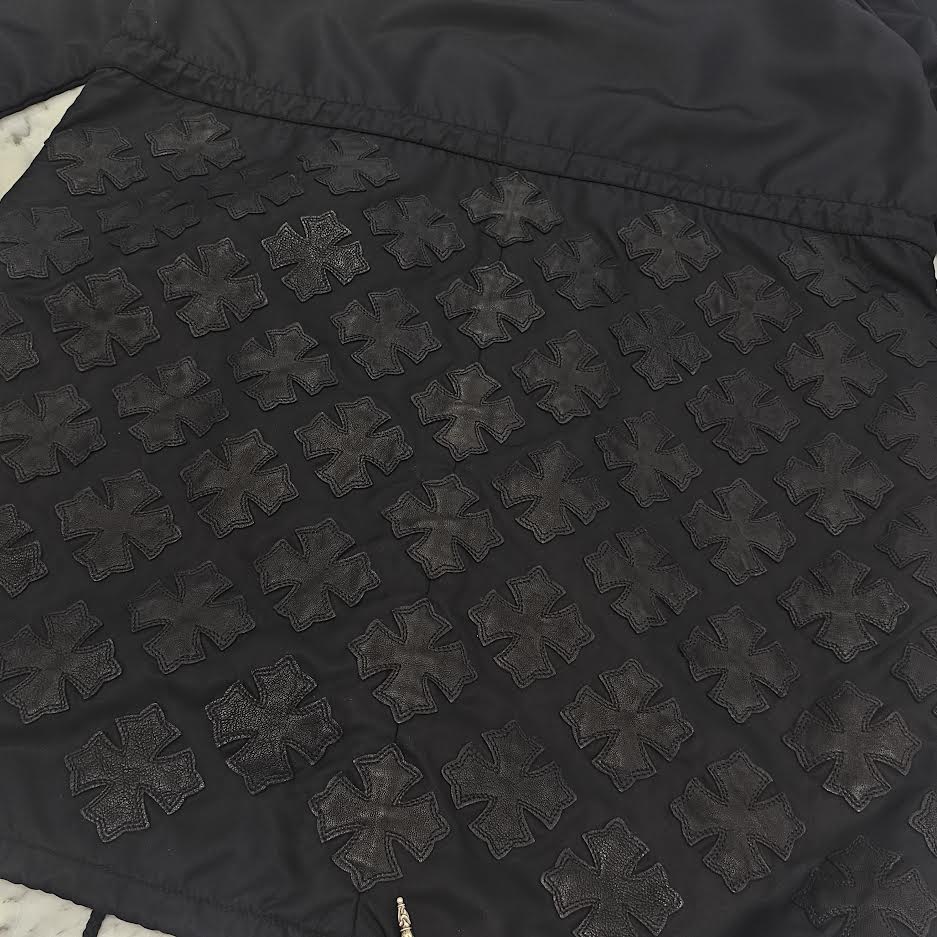 CHROME HEARTS PUDDLES Cemetery Cross Leather Patch Zip-Up Nylon Hooded Coat Size M クロムハーツ パドルズ セメタリークロス レザーパッチ ジップアップ ナイロン フーデッド コート サイズM