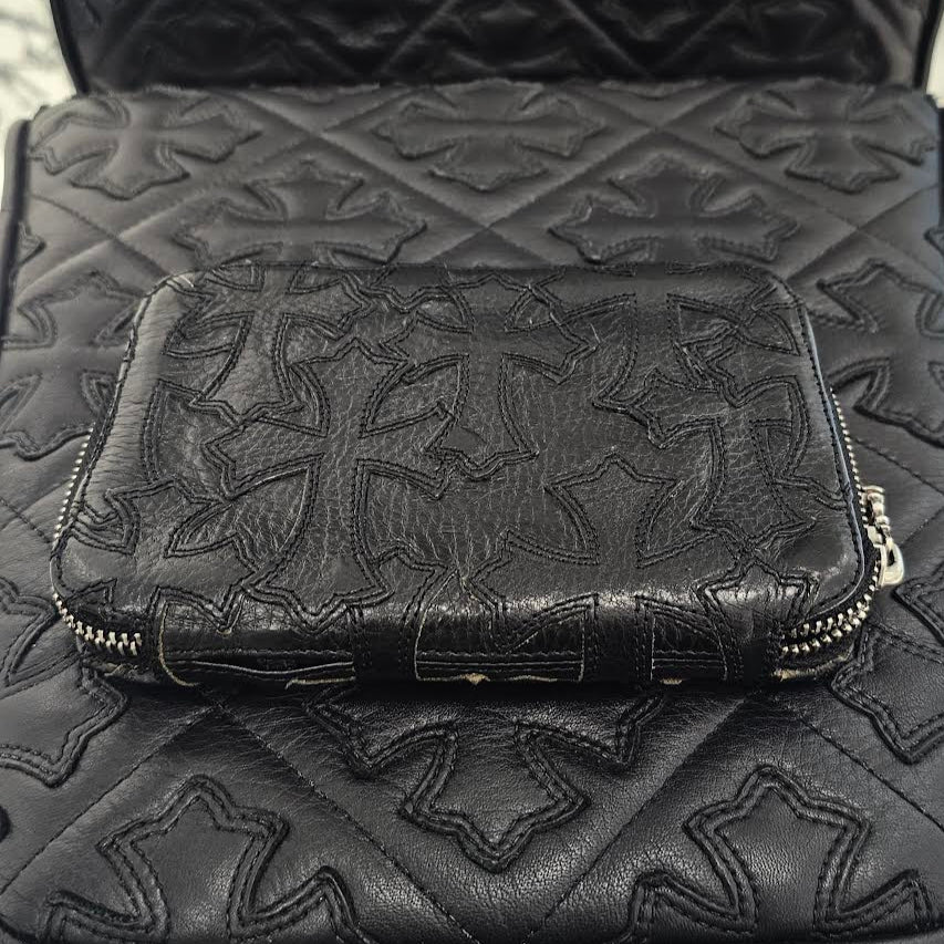 CHROME HEARTS BANK ROBBER Cemetery Cross Leather Patch Round Zip Leather Wallet クロムハーツ バンクローバー セメタリークロス レザーパッチ ラウンドジップ レザーウォレット