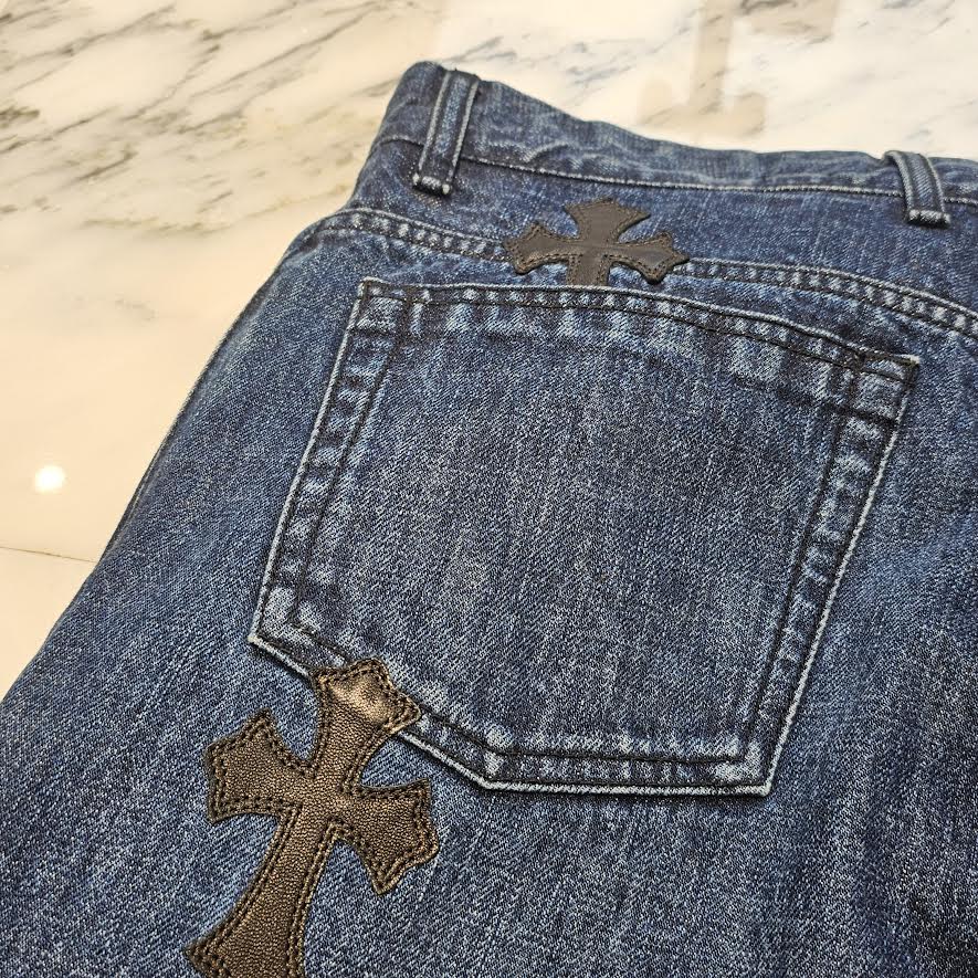 CHROME HEARTS Flare Knee Cross Leather Patch Jeans Size 33 クロムハーツ フレアニー クロスレザーパッチ デニムパンツ サイズ33