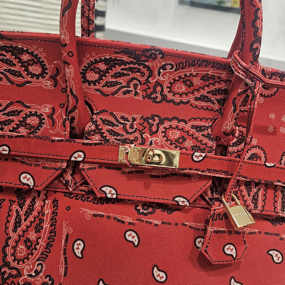 THE WORLD IS YOURS Paisley All Over Pattern Handbag ザ ワールド イズ ユアーズ ペイズリー総柄 ハンドバッグ