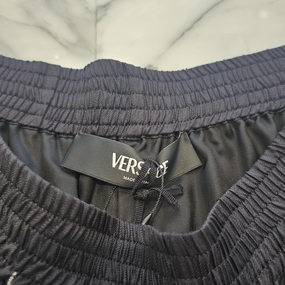 VERSACE 2024SS Baroque Printed Silk Set Up Shirt & Shorts 1003926/1A11093 1002476/1A11093 Size 46 ヴェルサーチェ バロック プリント シルク シャツ&ショーツ サイズ46