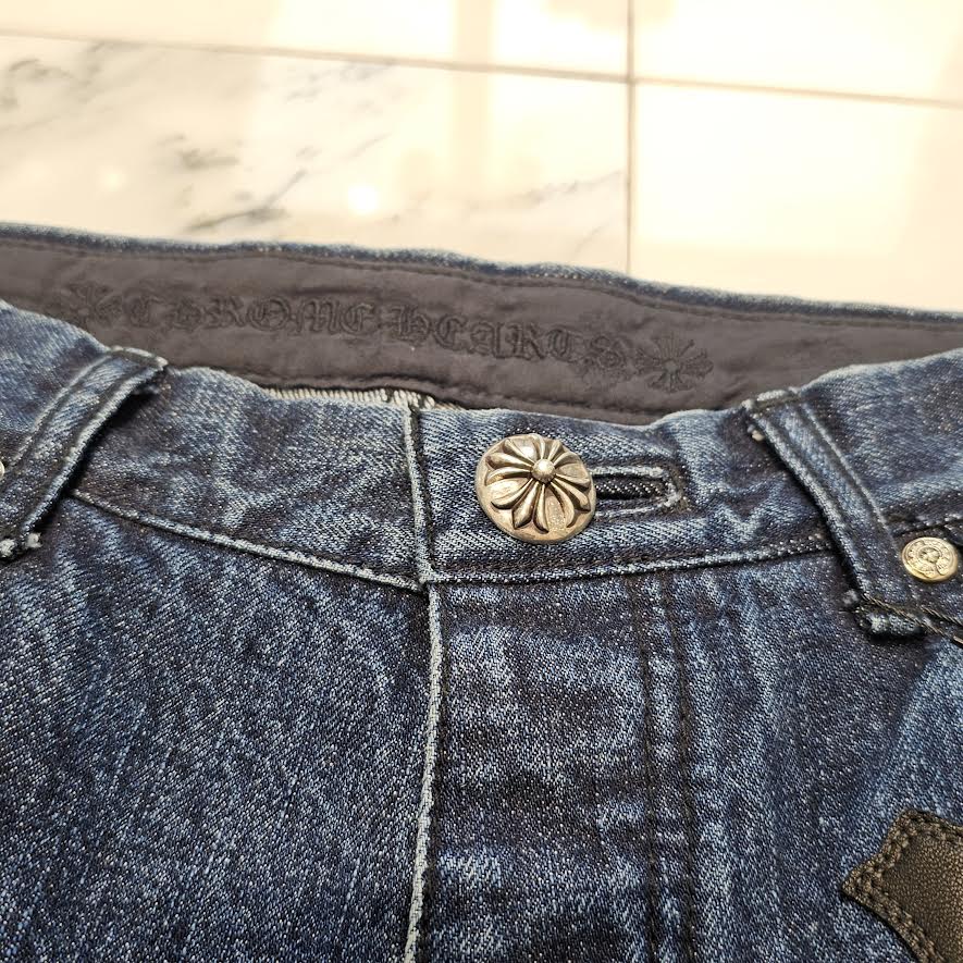 CHROME HEARTS Flare Knee Cross Leather Patch Jeans Size 33 クロムハーツ フレアニー クロスレザーパッチ デニムパンツ サイズ33