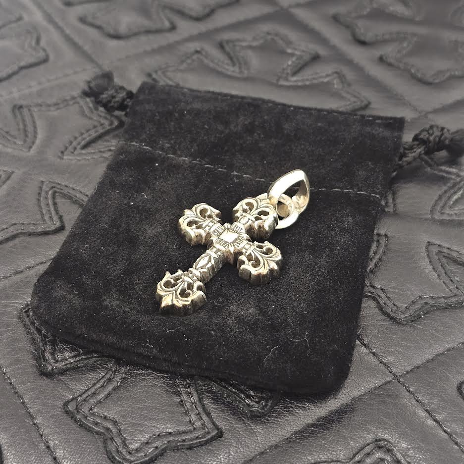 CHROME HEARTS Filigree CH Cross XS Pendant Top With Bail クロム