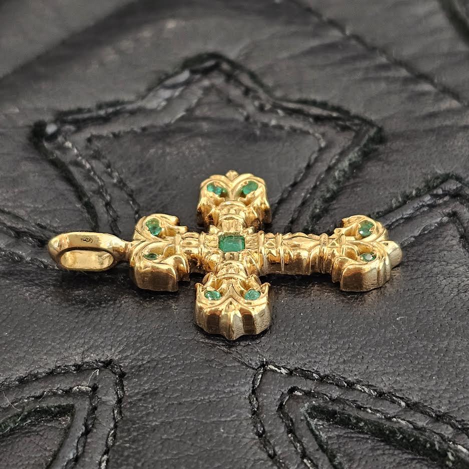 CHROME HEARTS 22K Tiny Filigree Cross Emerald Pendent Top クロムハーツ 22K タイニーフィリグリークロス エメラルド ペンダントトップ