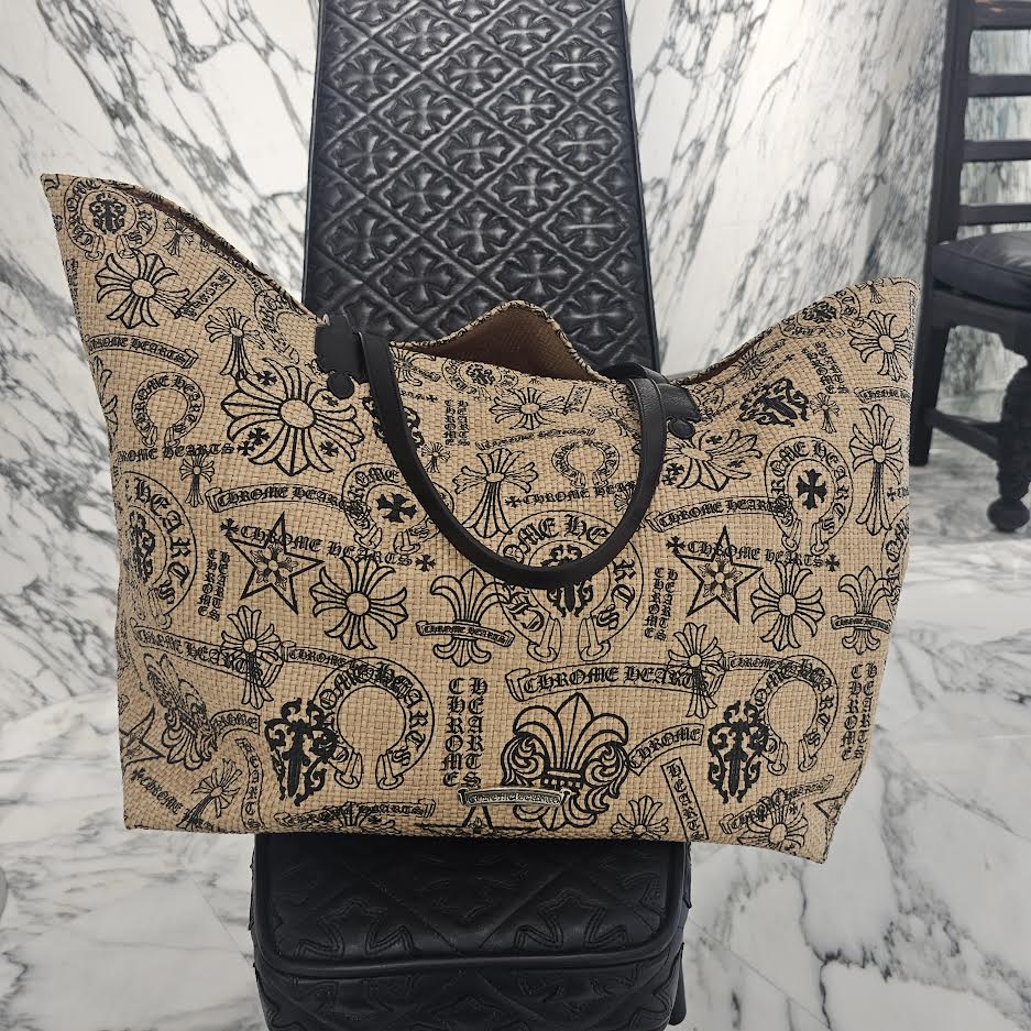 未使用CHROME HEARTS LARGE BEACHES BAG ビーチ CHROME HEARTS クロムハーツ マルチ ロゴ ラージ ビーチバッグ