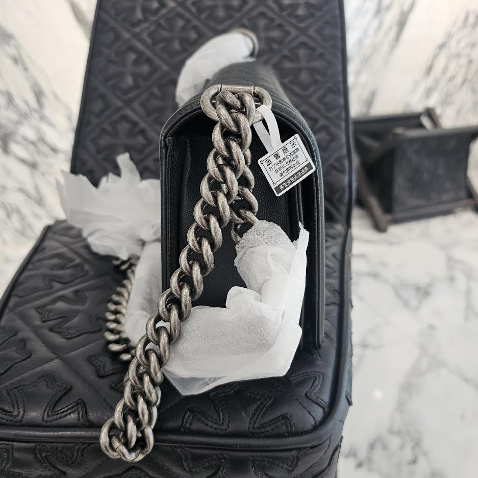 CHANEL 2024 Cruise BOY CHANEL Coco Mark Caviar Skin Leather Shoulder Bag A67086 シャネル 2024クルーズ ボーイシャネル ココマーク キャビアスキン レザーショルダーバッグ