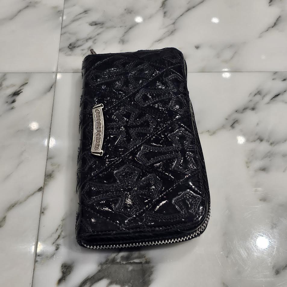 CHROME HEARTS Cemetery Cross Leather Patch Quilting Patent Leather Wallet クロムハーツ セメタリークロス レザーパッチ キルティング パテントレザー ウォレット