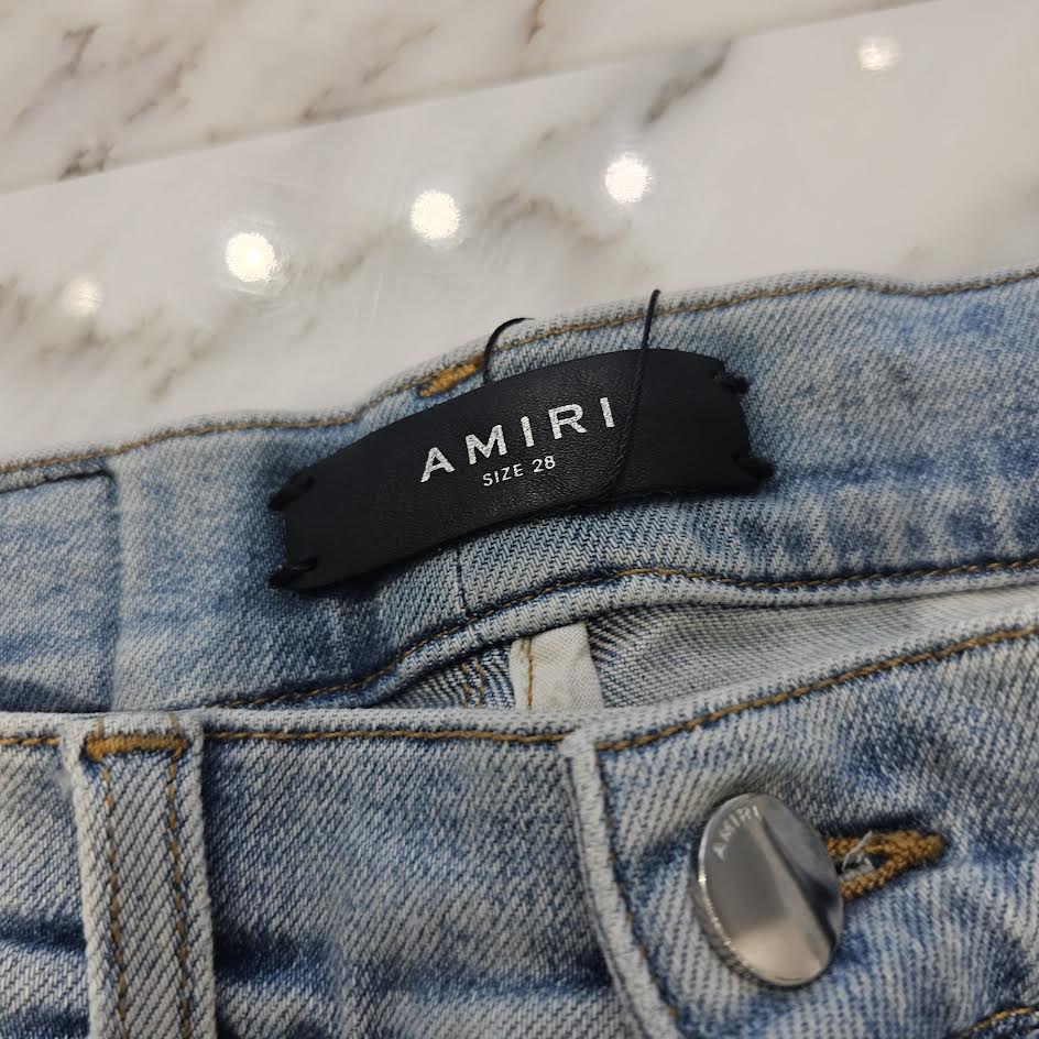 AMIRI スキニーデニム サイズ28 ダメージ加工 アミリ AMIRI ダメージ加工 ストレッチ スキニーデニムパンツ ジーンズ