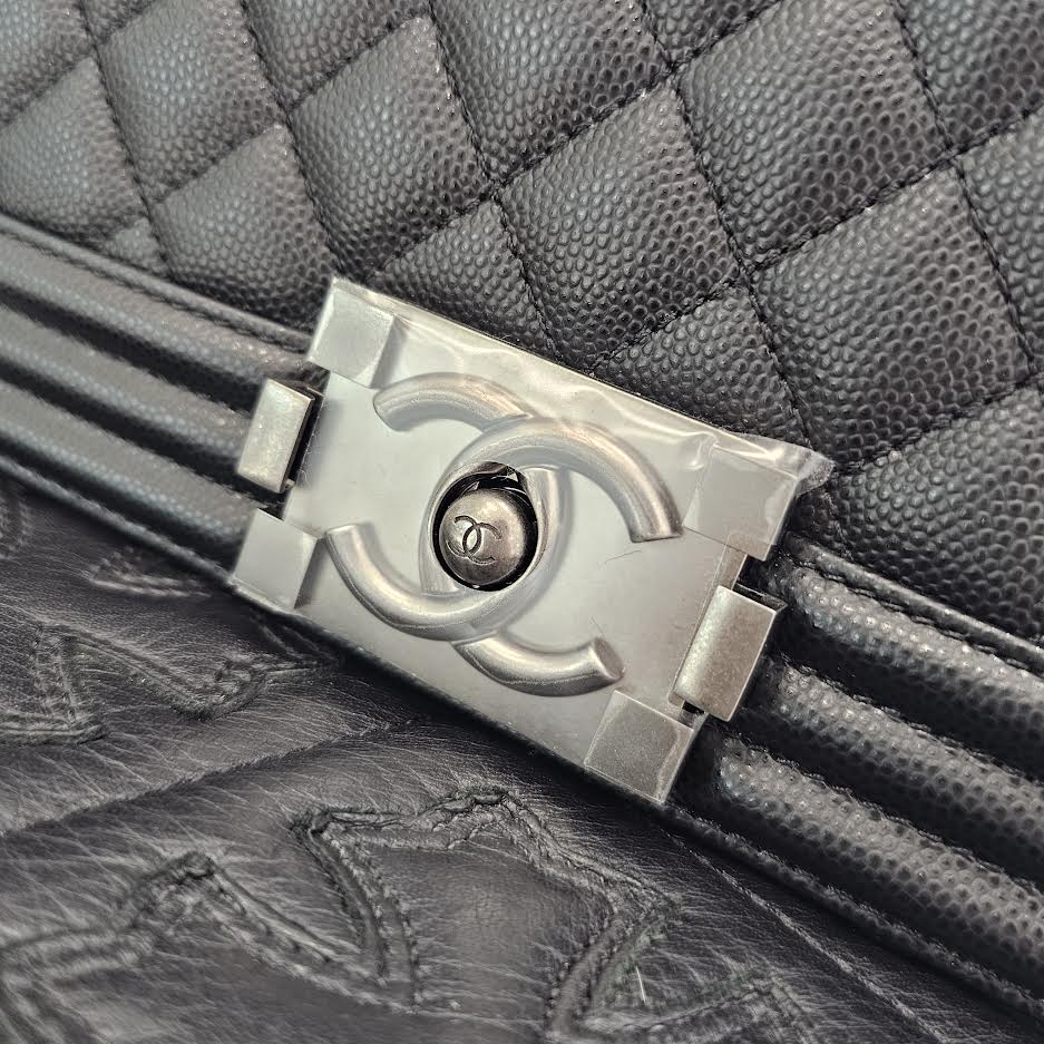 CHANEL 2024 Cruise BOY CHANEL Coco Mark Caviar Skin Leather Shoulder Bag A67086 シャネル 2024クルーズ ボーイシャネル ココマーク キャビアスキン レザーショルダーバッグ