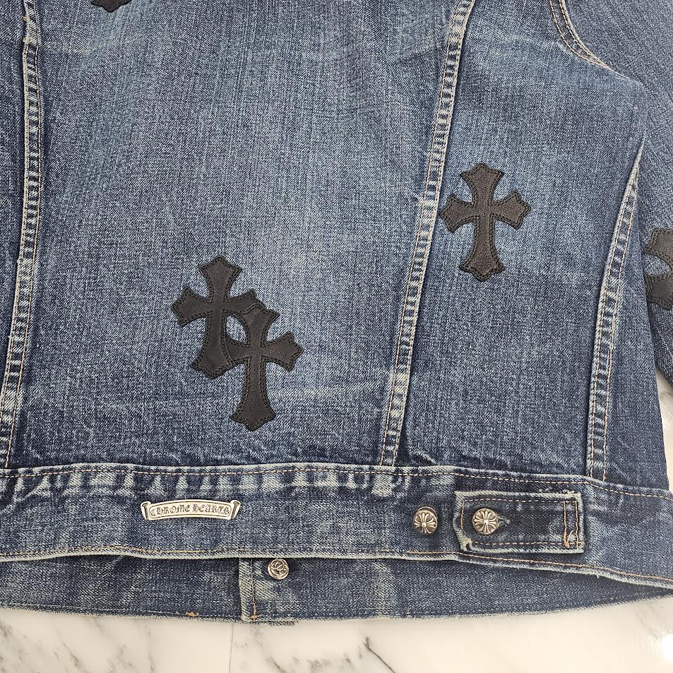 リーバイス　クロスパッチ　レザー　カスタム　デニム CHROME HEARTS × Levi's VNTG Leather Cross Patch Denim Jacket