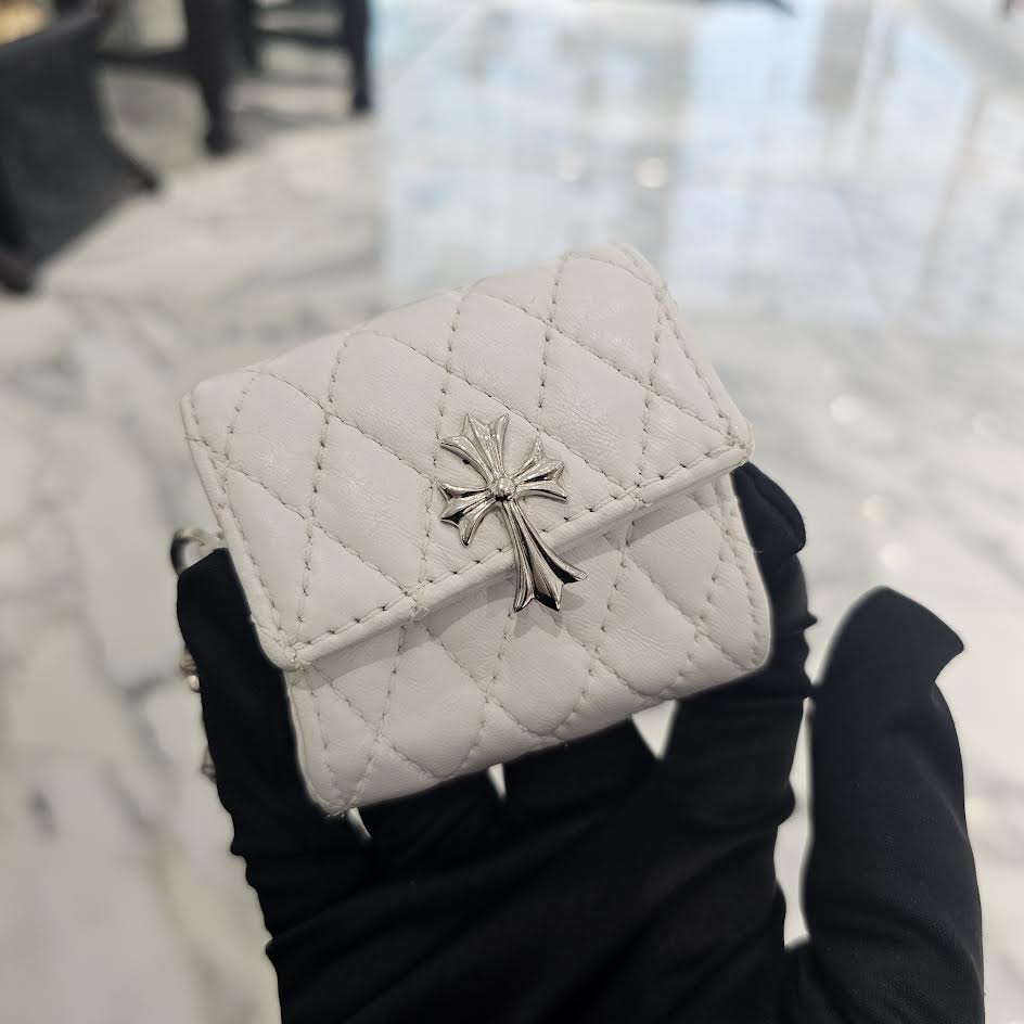 CHROME HEARTS Silver Cross AirPods Leather Case クロムハーツ シルバークロス エアポッズ レザーケース