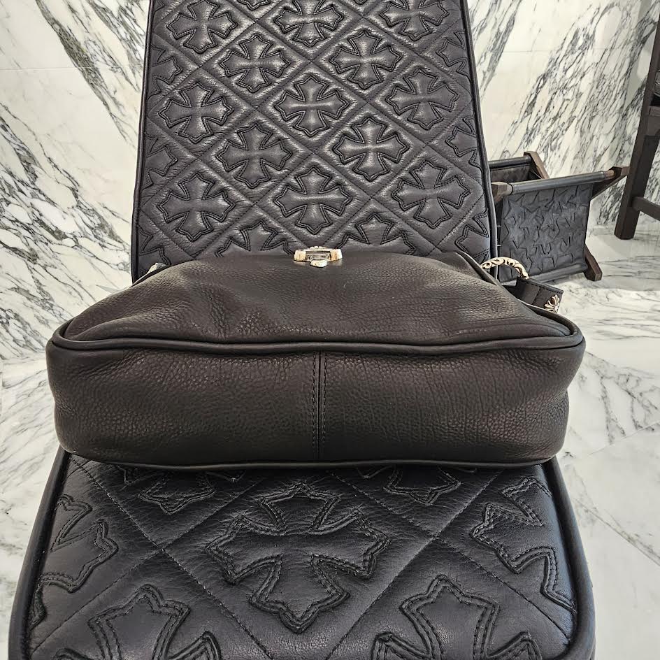 CHROME HEARTS CHICKEN NUGGET Small Leather Shoulder Bag クロムハーツ チキンナゲット スモールレザー ショルダーバッグ