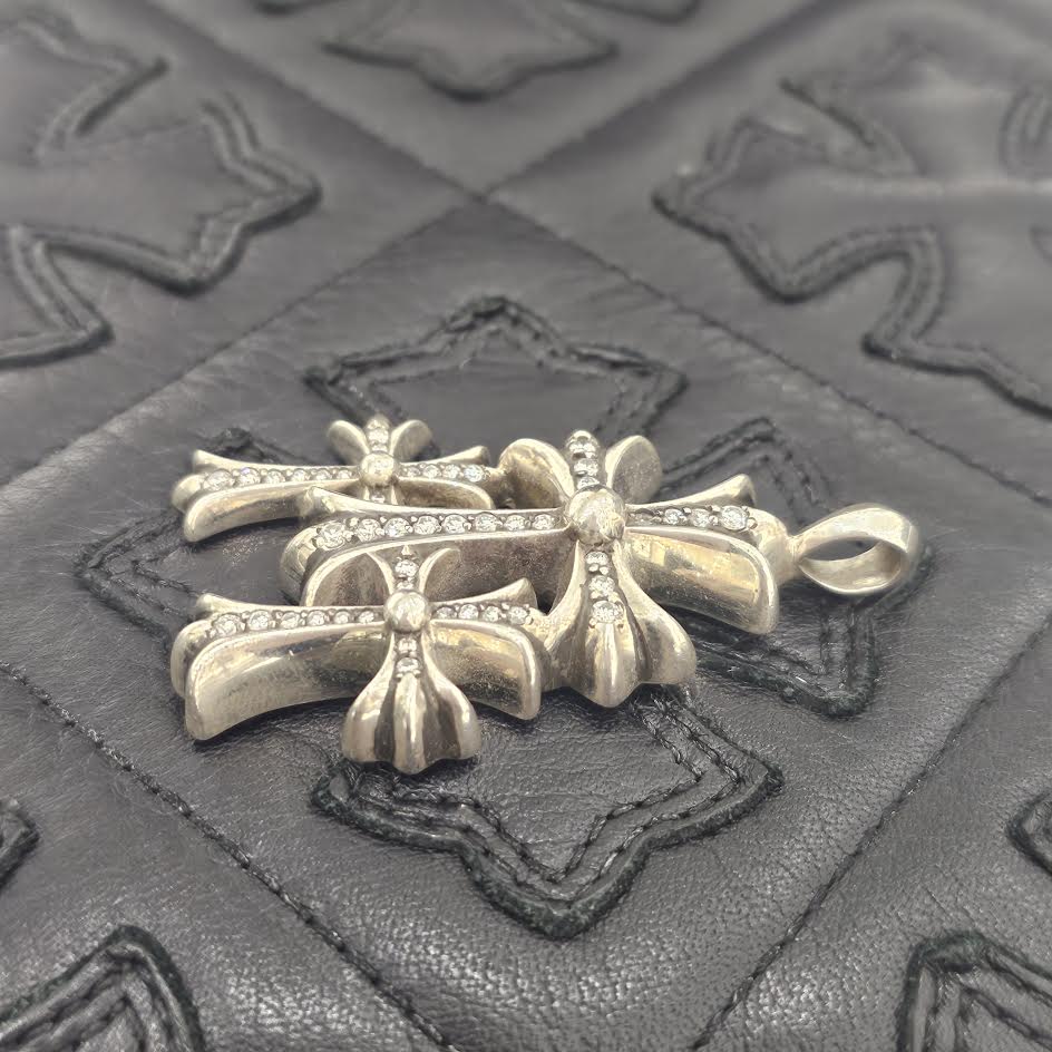 CHROME HEARTS Triple CH Cross Small Pave Diamond Pendant Top クロムハーツ トリプル CHクロス スモール パヴェダイヤモンド ペンダントトップ