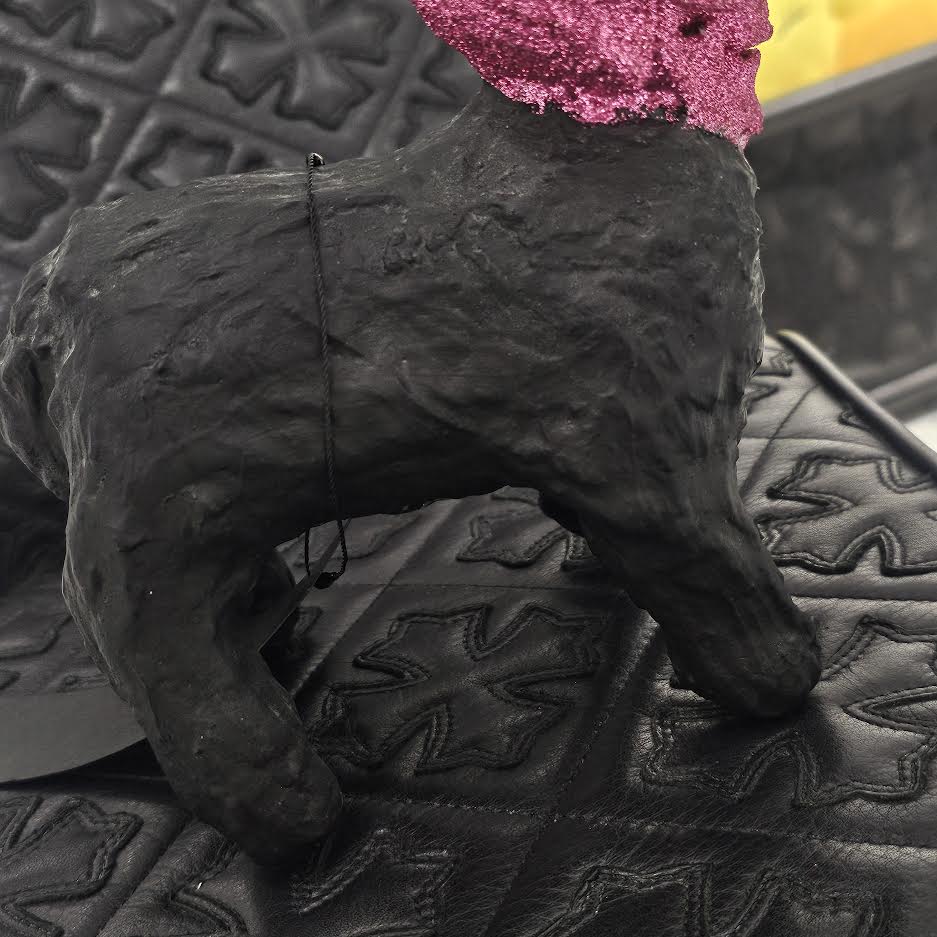 CHROME HEARTS JOE FOTI Glitter Skull Dog Display Toy クロムハーツ