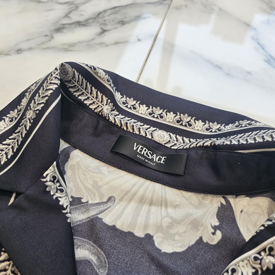 VERSACE 2024SS Baroque Printed Silk Set Up Shirt & Shorts 1003926/1A11093 1002476/1A11093 Size 46 ヴェルサーチェ バロック プリント シルク シャツ&ショーツ サイズ46