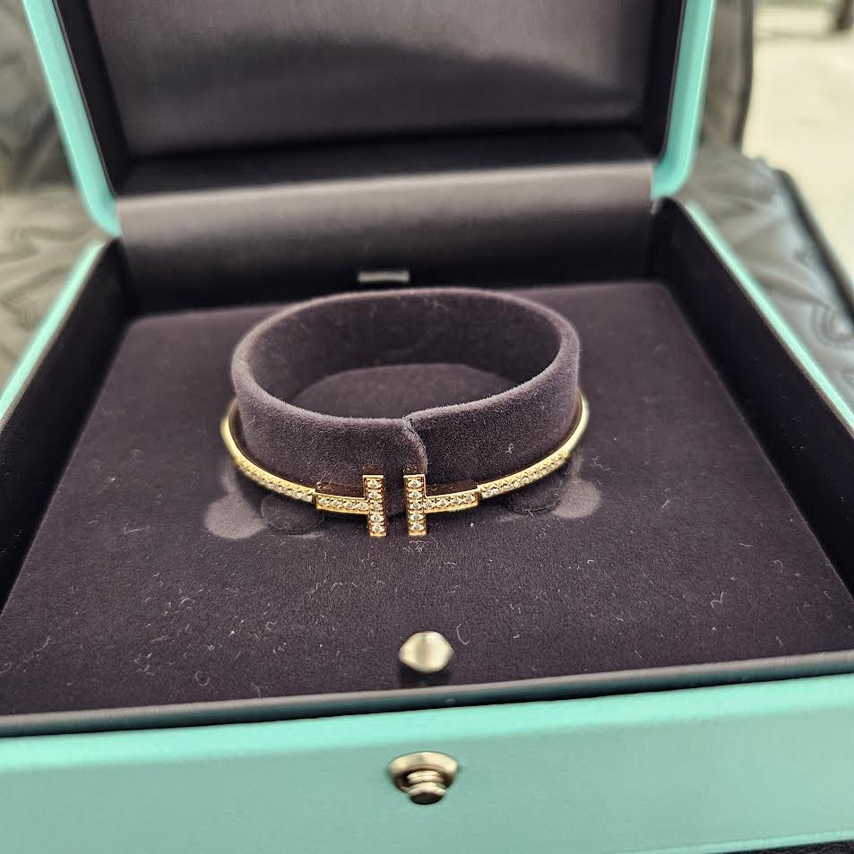 Tiffany Co. 18K RG Tiffany T Pave Diamond Wire Bangle 73546699 Size Medium ティファニー 18K ローズゴールド ティファニーT パヴェダイヤモンド ワイヤー バングル サイズMedium