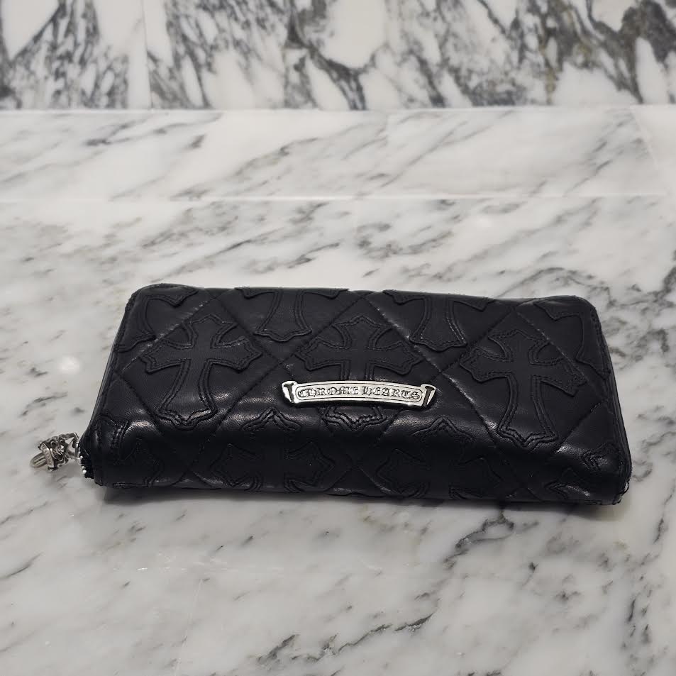 CHROME HEARTS Cemetery Cross Leather Patch Quilting Leather Wallet クロムハーツ セメタリークロス レザーパッチ キルティング風 レザーウォレット