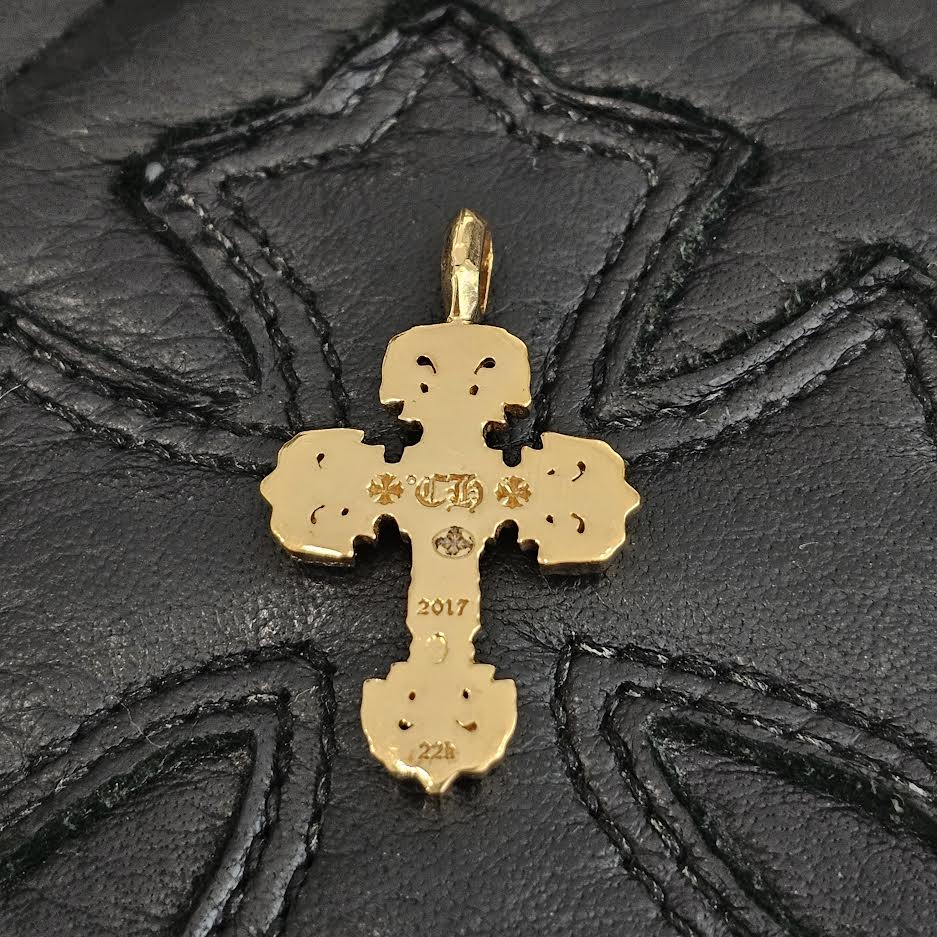 CHROME HEARTS 22K Tiny Filigree Cross Emerald Pendent Top クロムハーツ 22K タイニーフィリグリークロス エメラルド ペンダントトップ