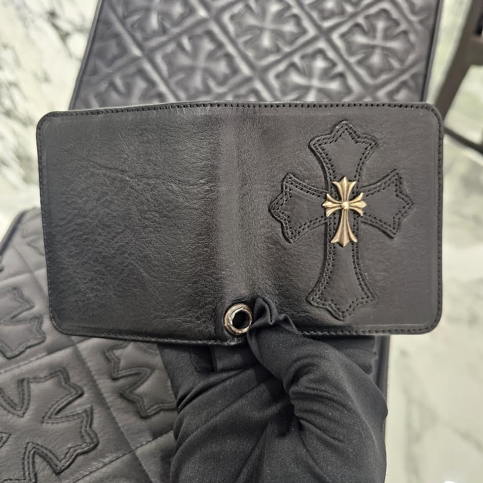 CHROME HEARTS DR DIGIACOMO Tiny CH Cross Leather Wallet クロム