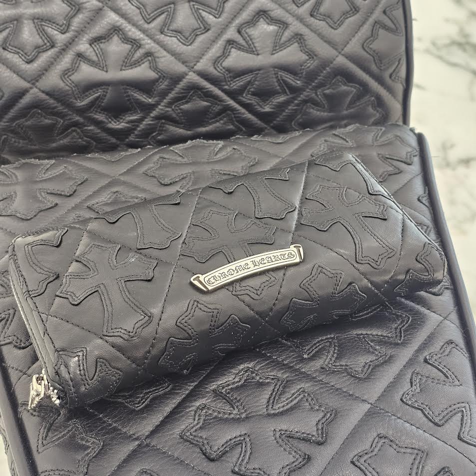 CHROME HEARTS Cemetery Cross Leather Patch Quilting Leather Wallet クロムハーツ セメタリークロス レザーパッチ キルティング風 レザーウォレット